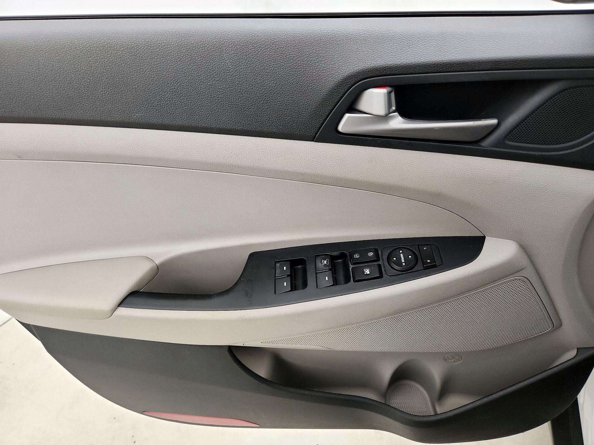 Thumbnail: 2018 Hyundai Tucson - 12