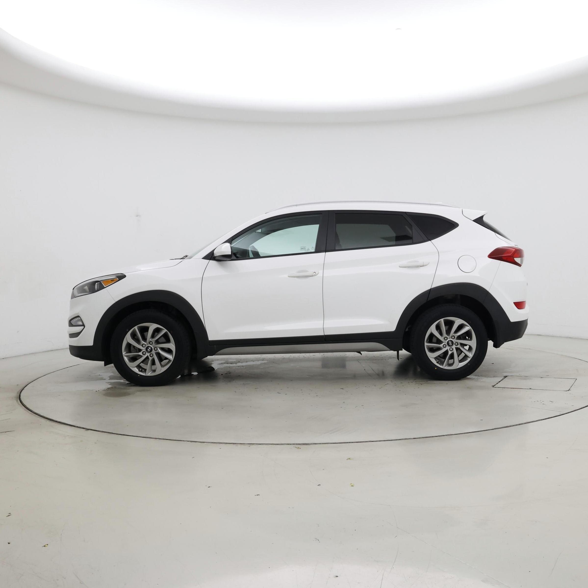 Thumbnail: 2018 Hyundai Tucson - 3