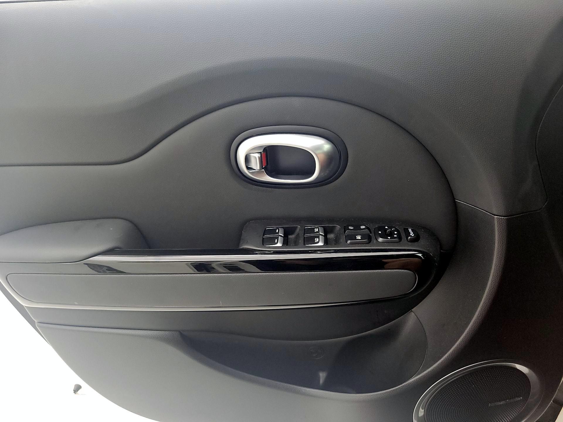 Thumbnail: 2019 Kia Soul - 12