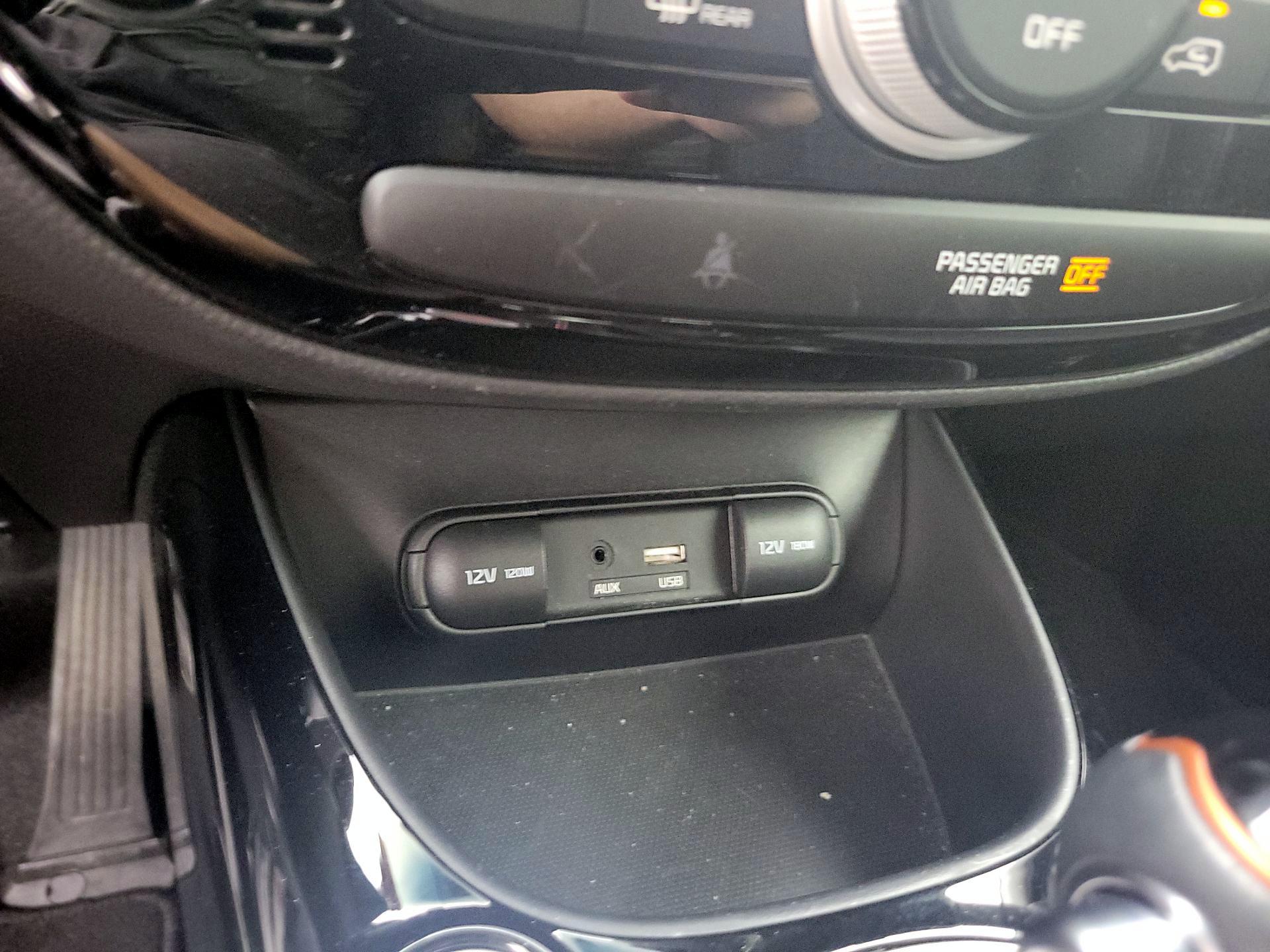 Thumbnail: 2019 Kia Soul - 18