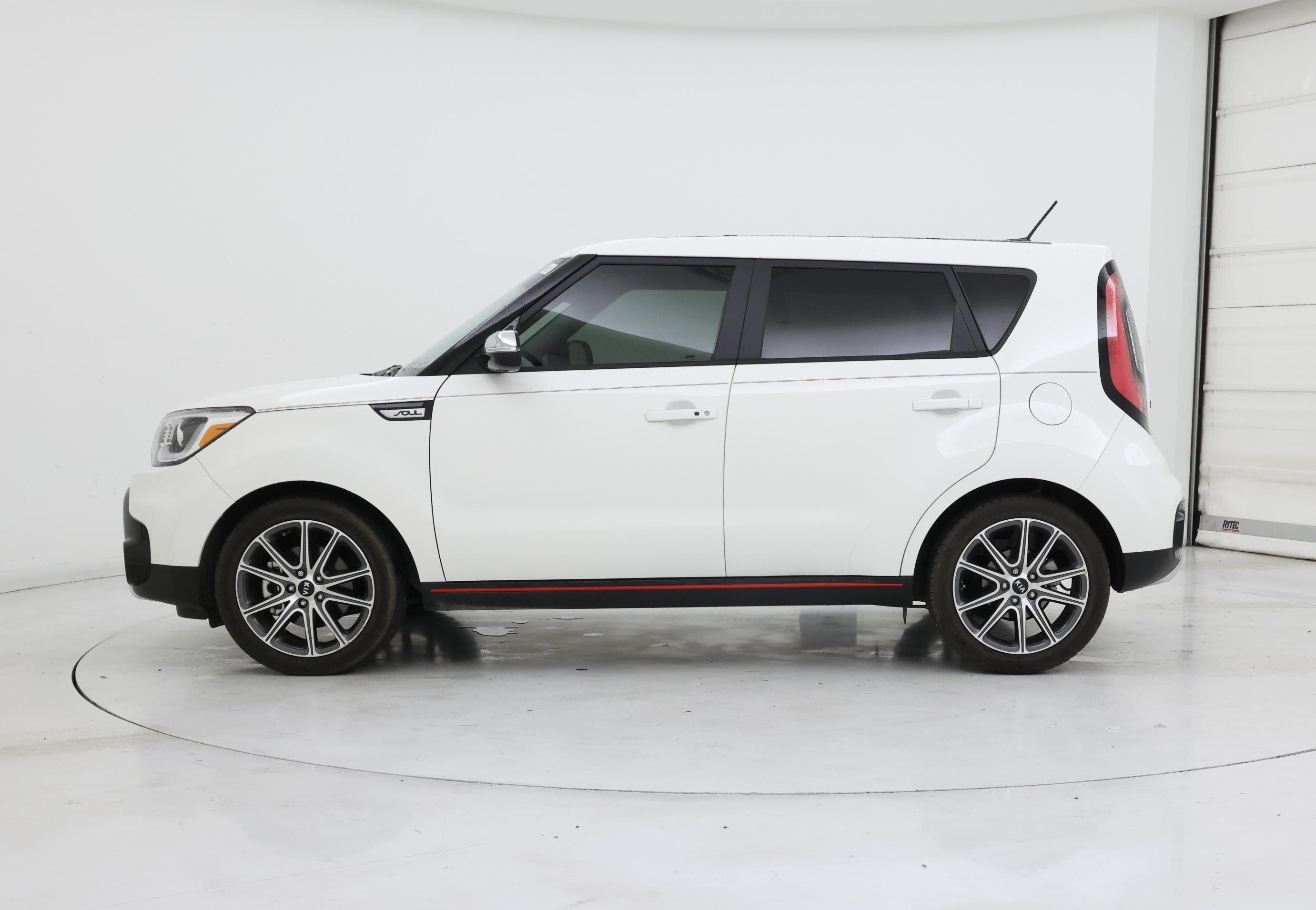 Thumbnail: 2019 Kia Soul - 3