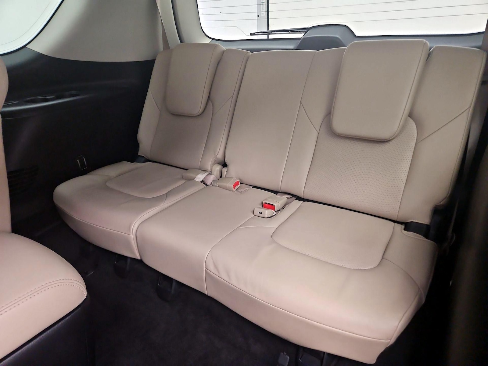 2020 Nissan Armada Platinum - Photo 23