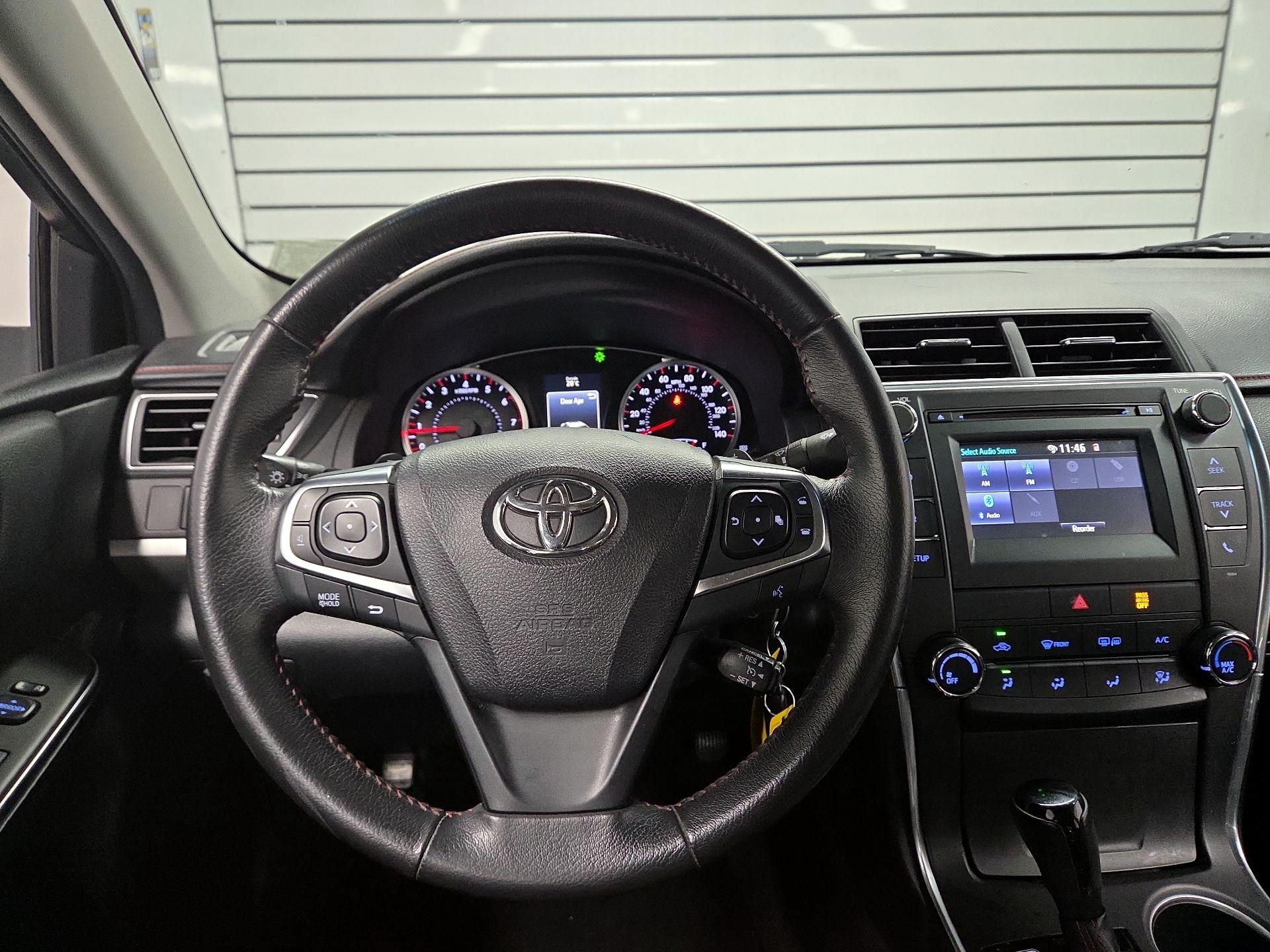 Thumbnail: 2017 Toyota Camry - 10