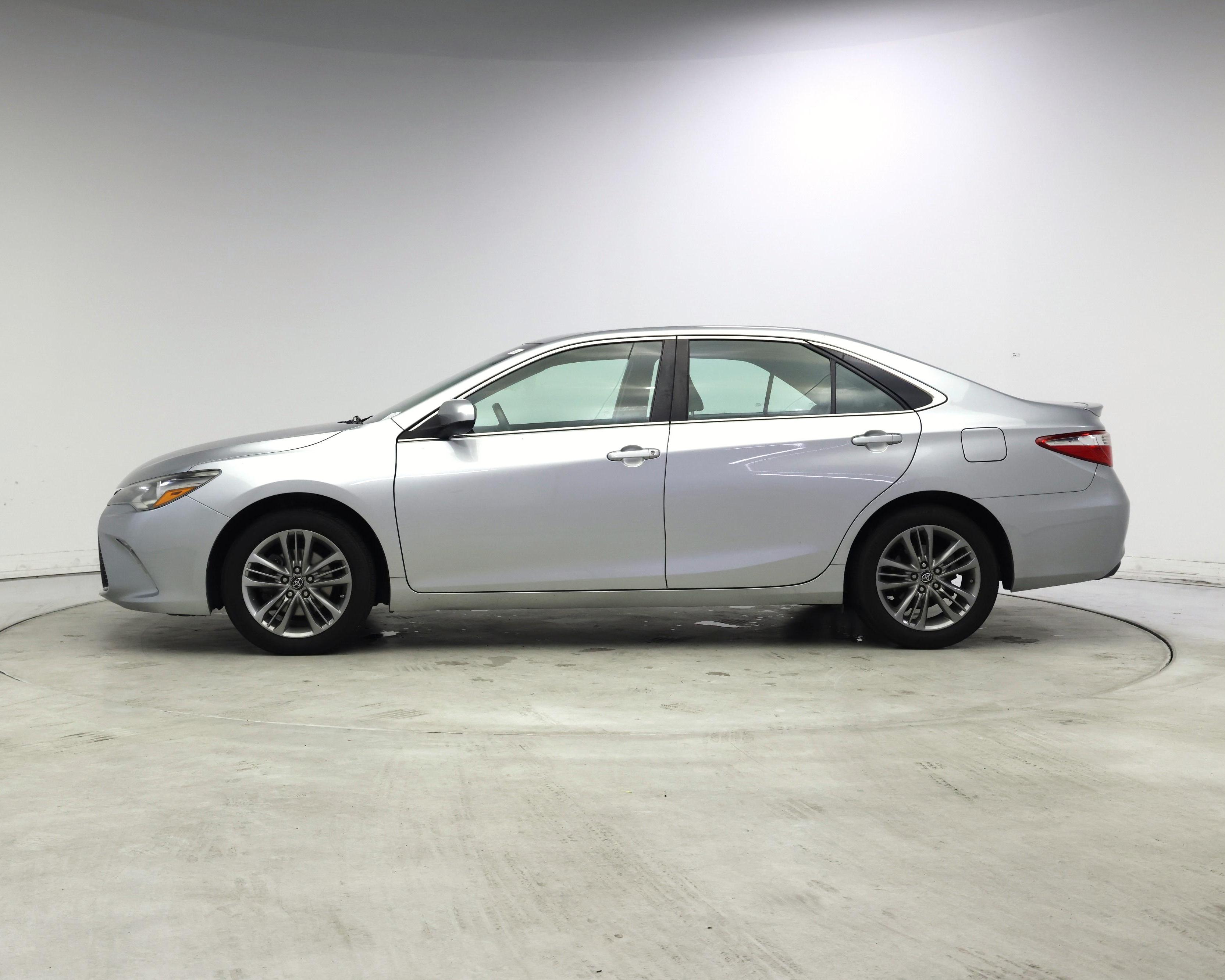 Thumbnail: 2017 Toyota Camry - 3