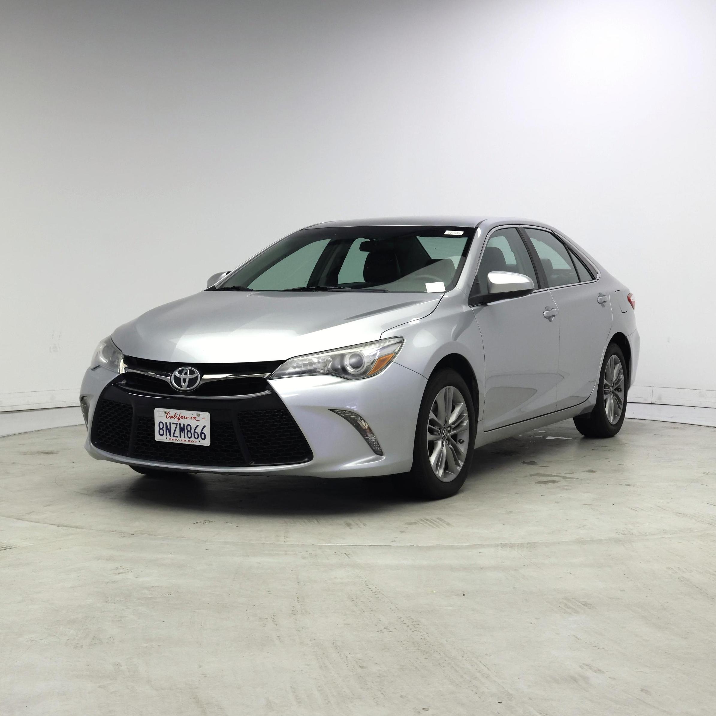 Thumbnail: 2017 Toyota Camry - 4