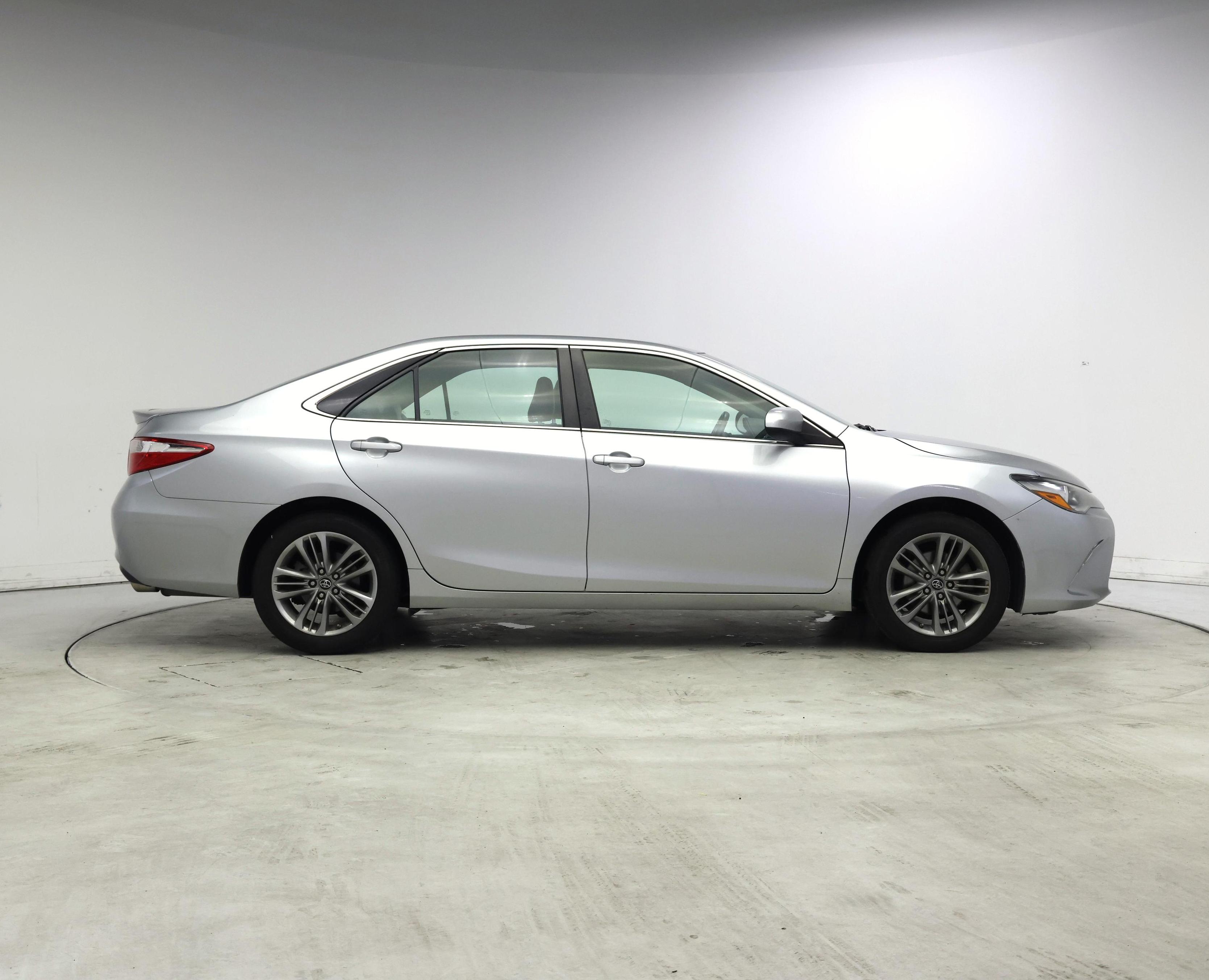 Thumbnail: 2017 Toyota Camry - 7
