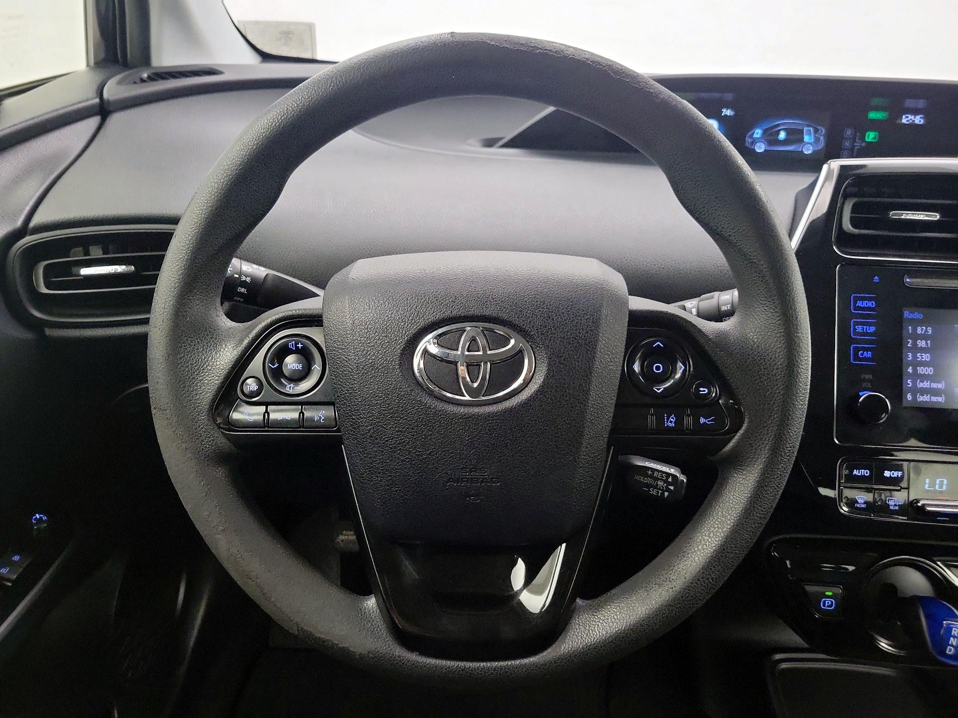 Thumbnail: 2019 Toyota Prius - 10