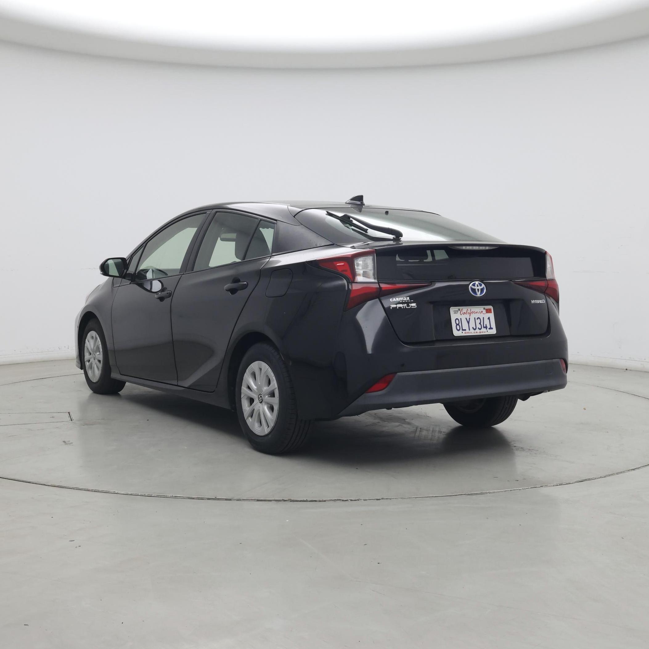 Thumbnail: 2019 Toyota Prius - 2