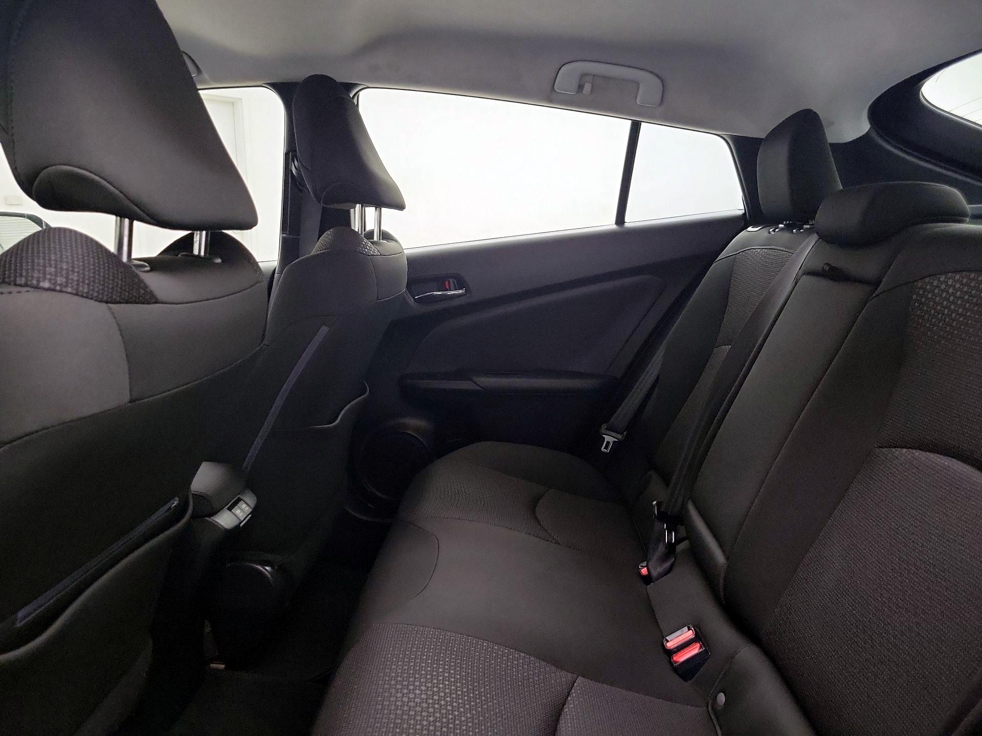Thumbnail: 2019 Toyota Prius - 19