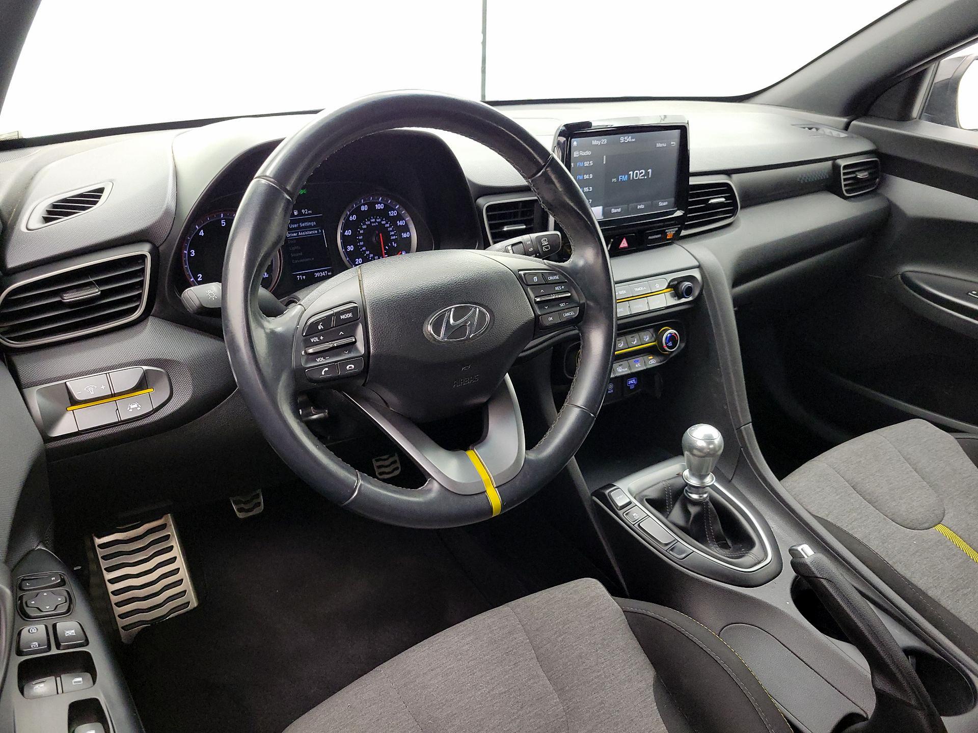 Thumbnail: 2019 Hyundai Veloster - 9