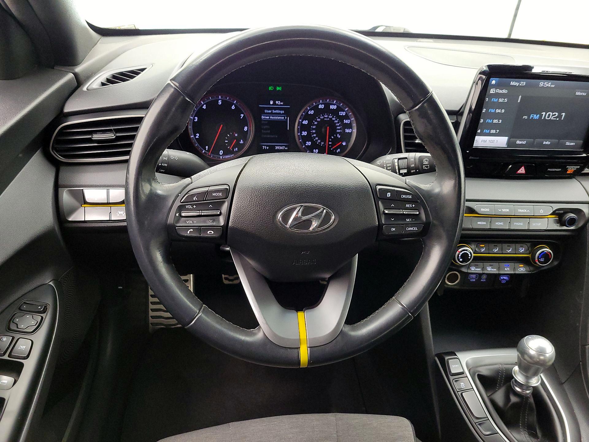 Thumbnail: 2019 Hyundai Veloster - 10