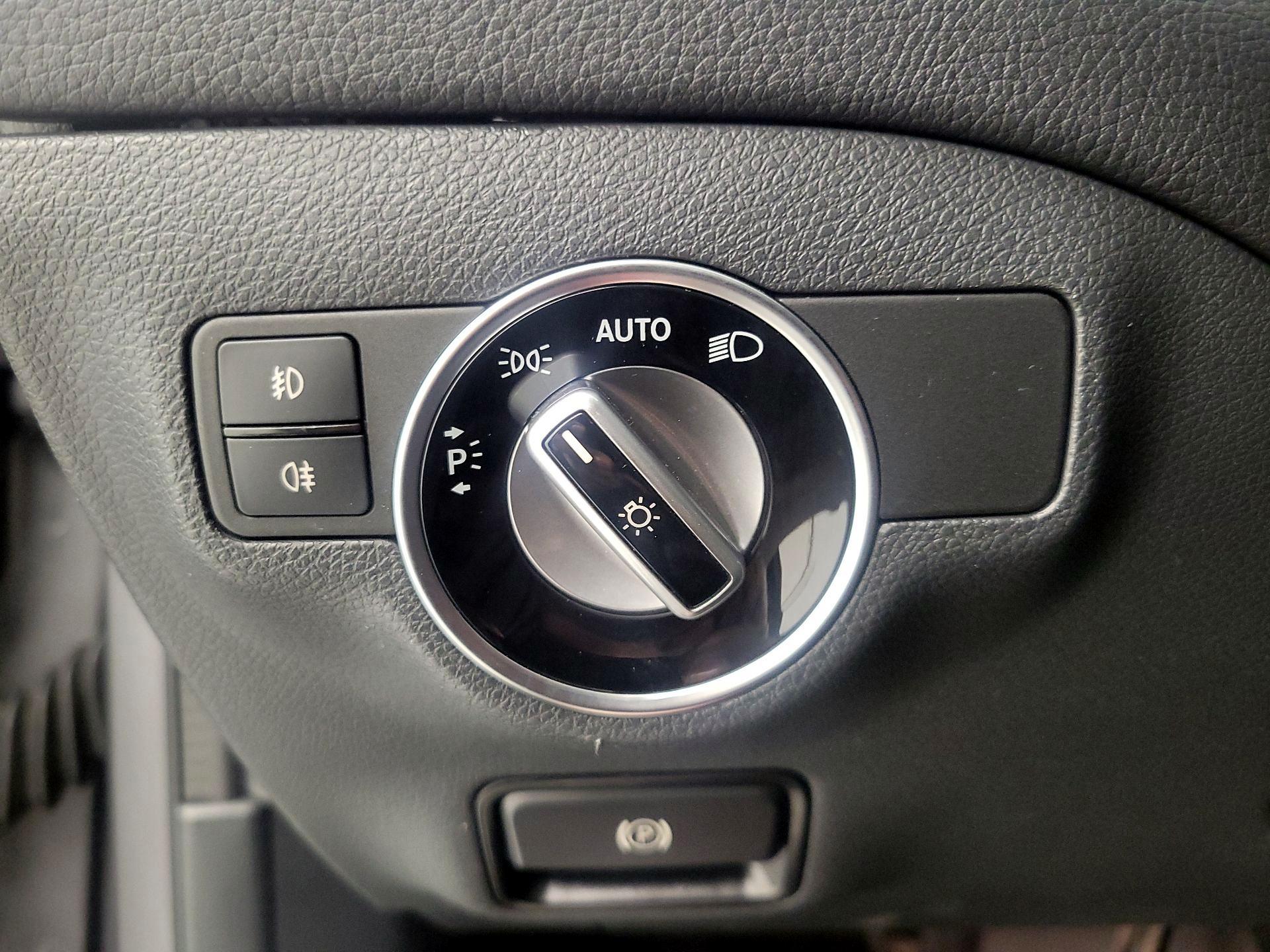 Thumbnail: 2020 Mercedes-Benz GLA - 11
