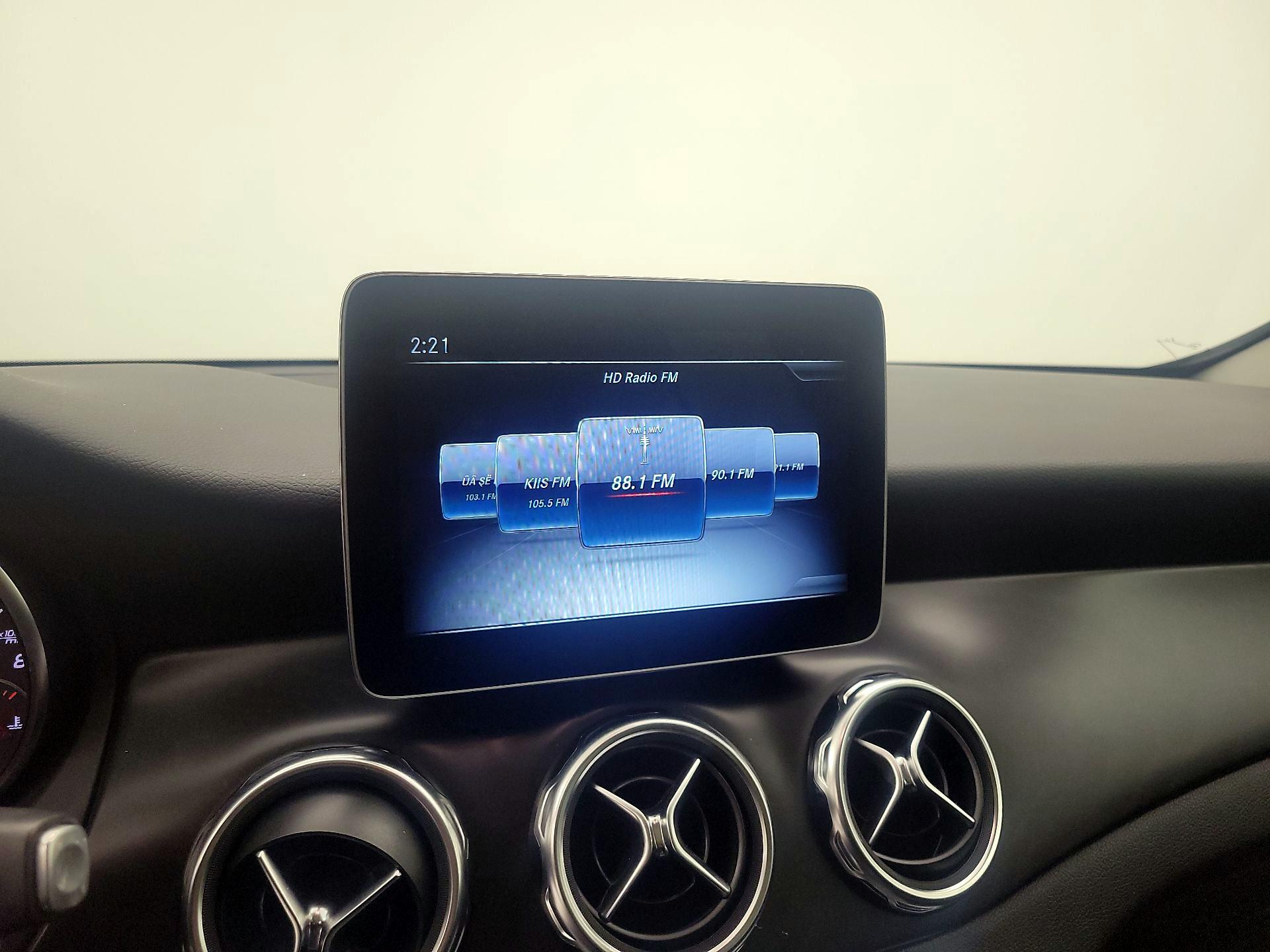 Thumbnail: 2020 Mercedes-Benz GLA - 13