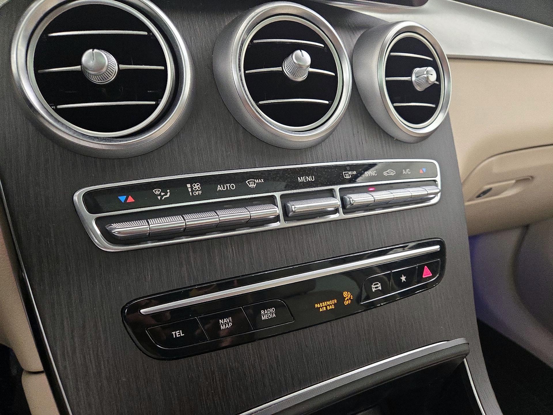 Thumbnail: 2022 Mercedes-Benz GLC - 16