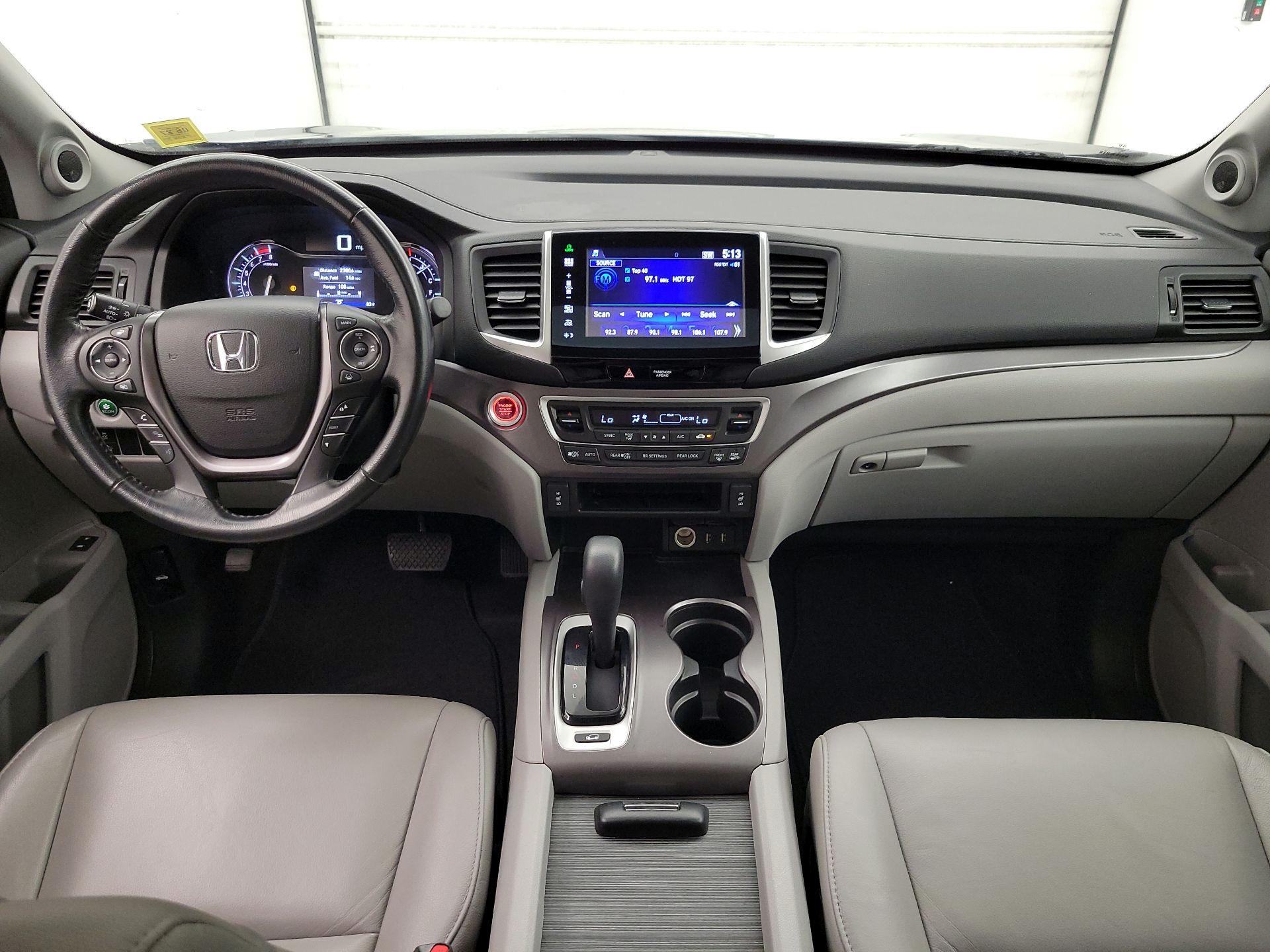 Thumbnail: 2016 Honda Pilot - 9