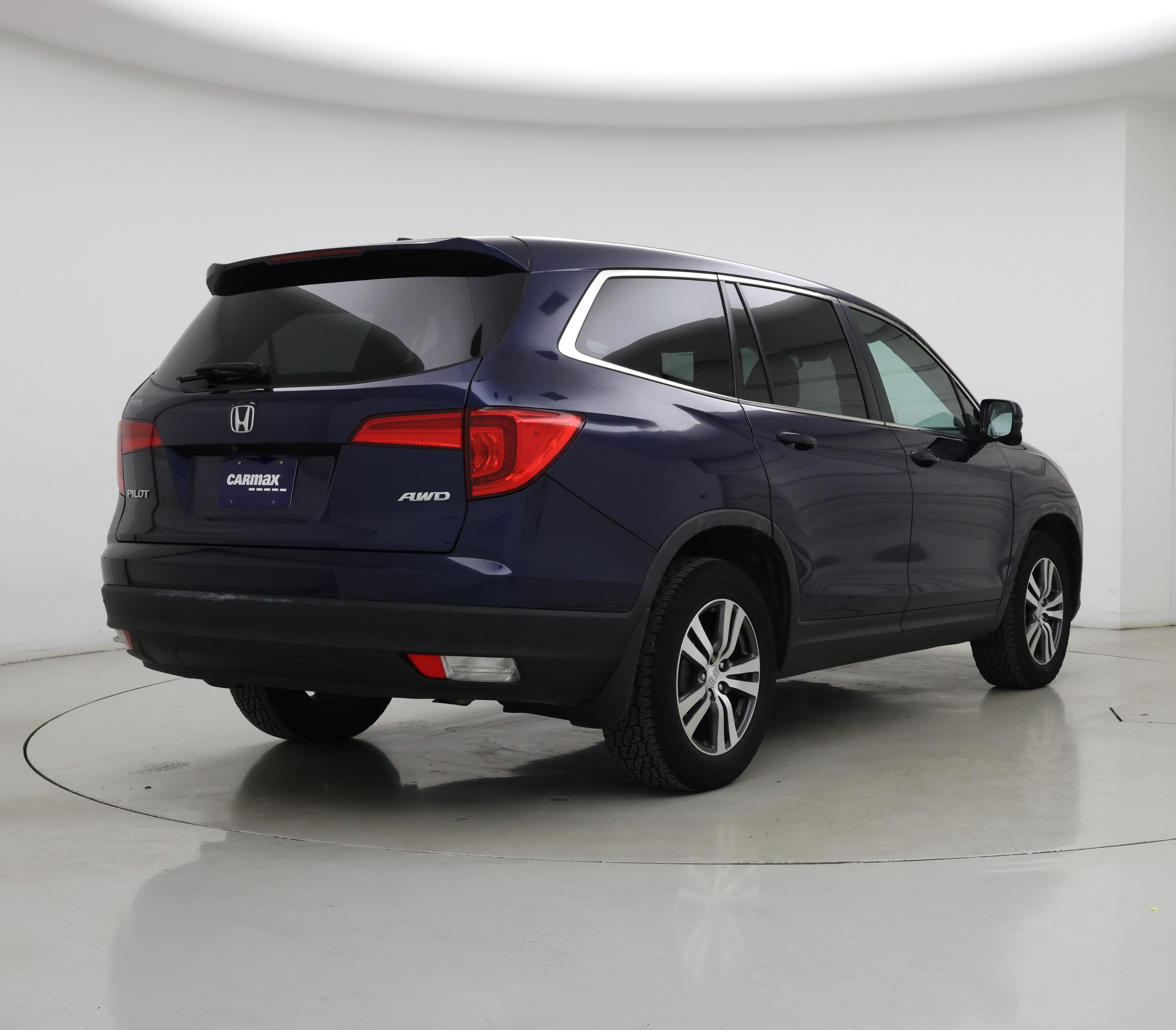 Thumbnail: 2016 Honda Pilot - 8