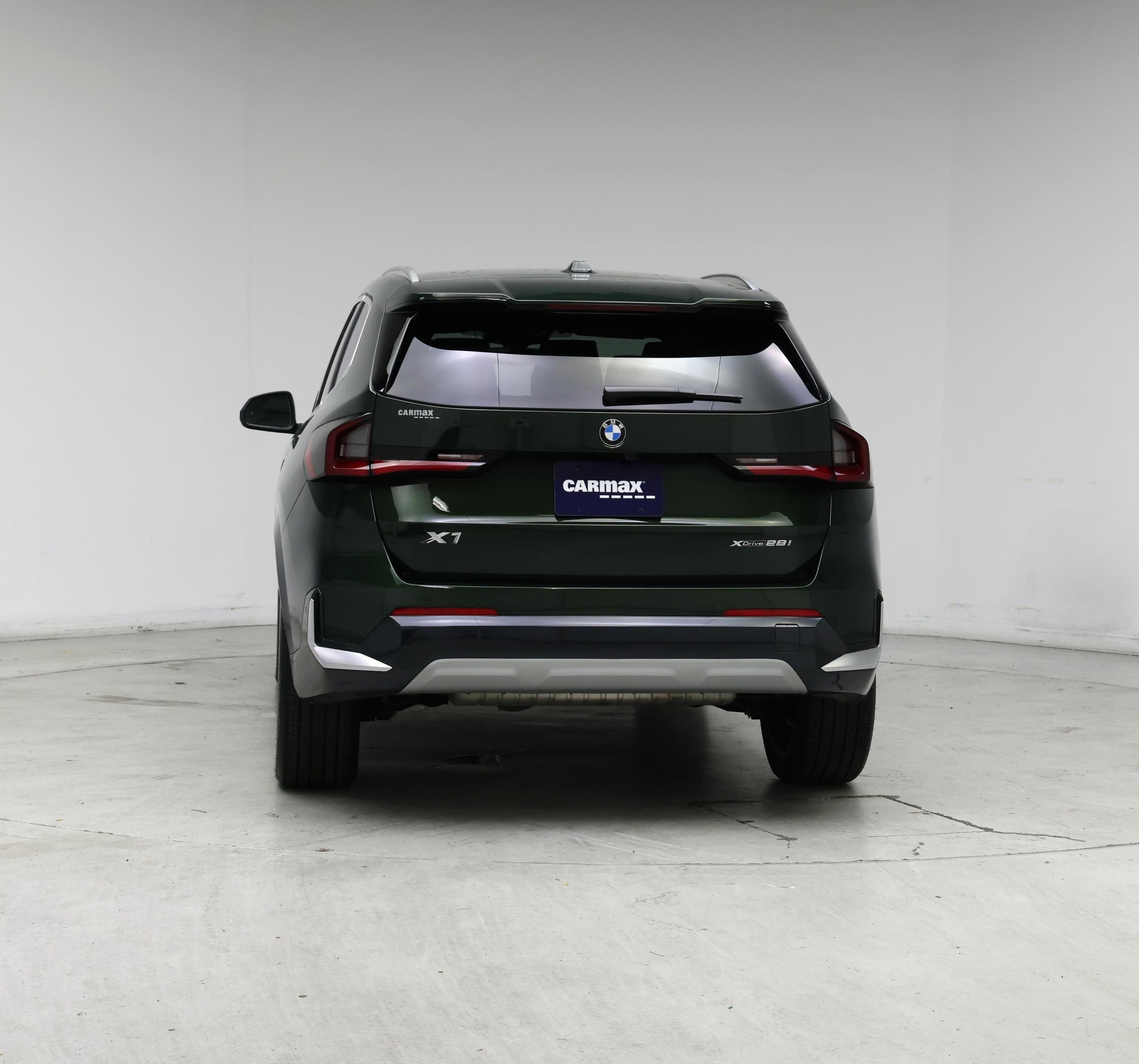 Thumbnail: 2023 BMW X1 - 6