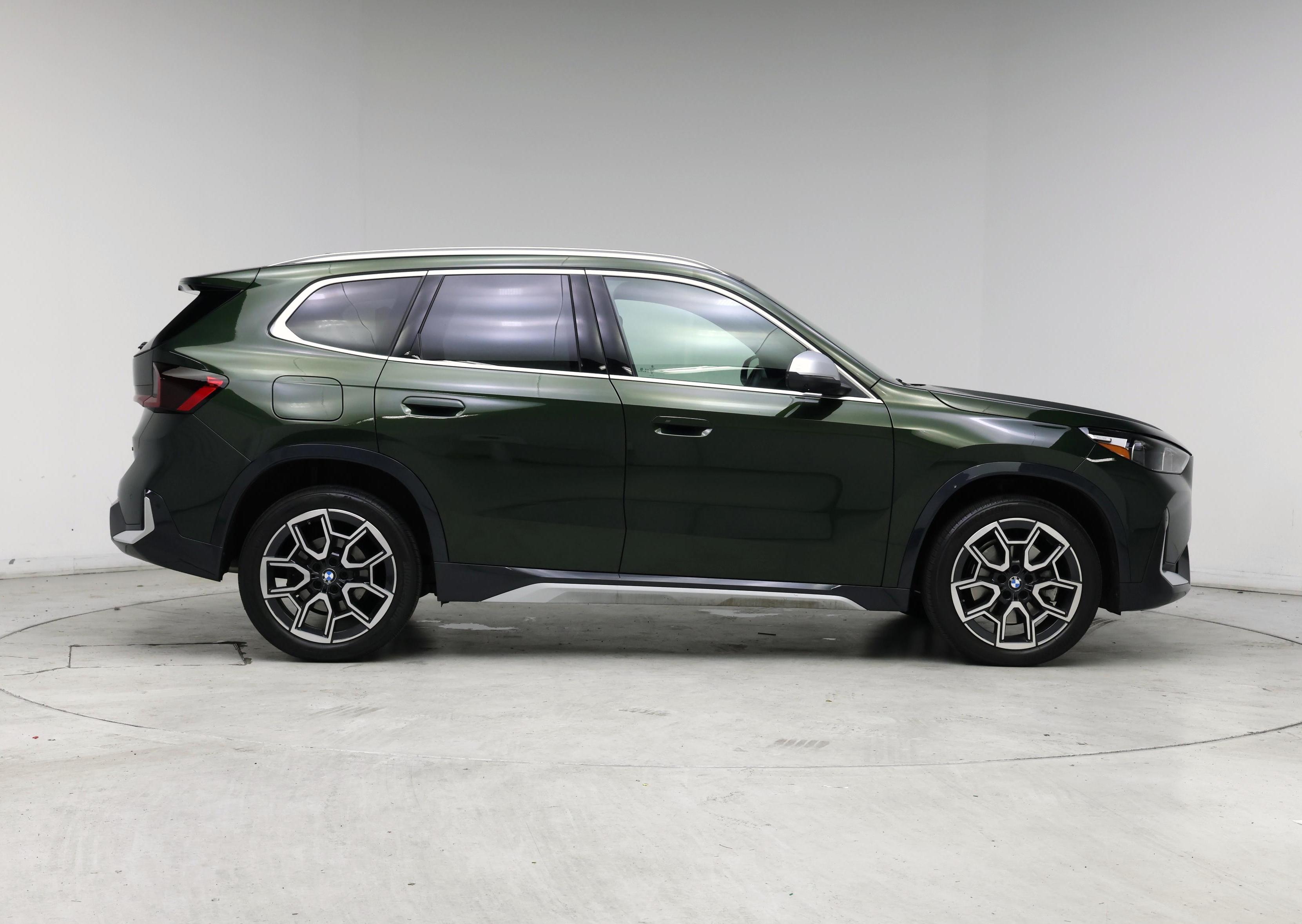 Thumbnail: 2023 BMW X1 - 7