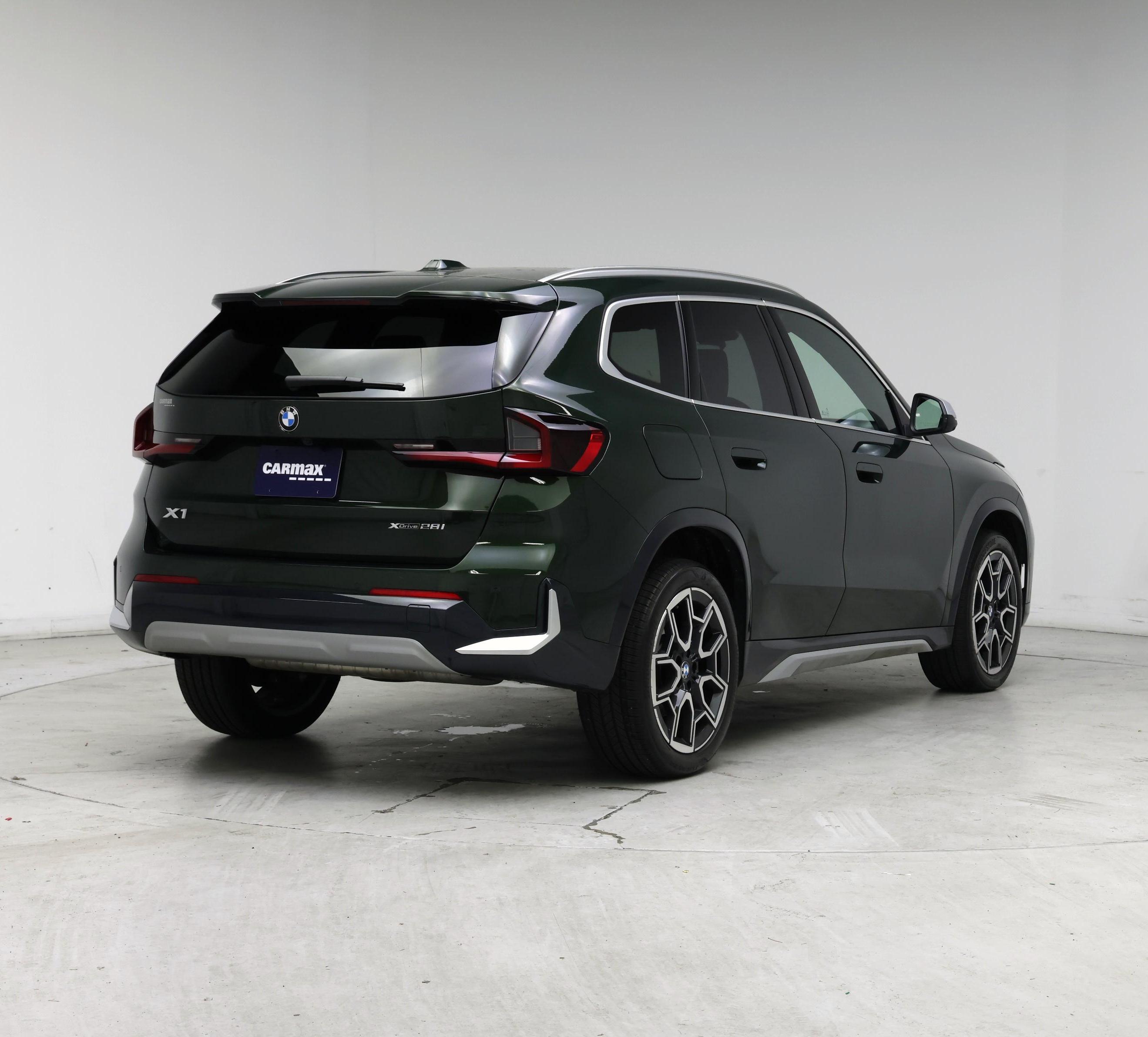 Thumbnail: 2023 BMW X1 - 8