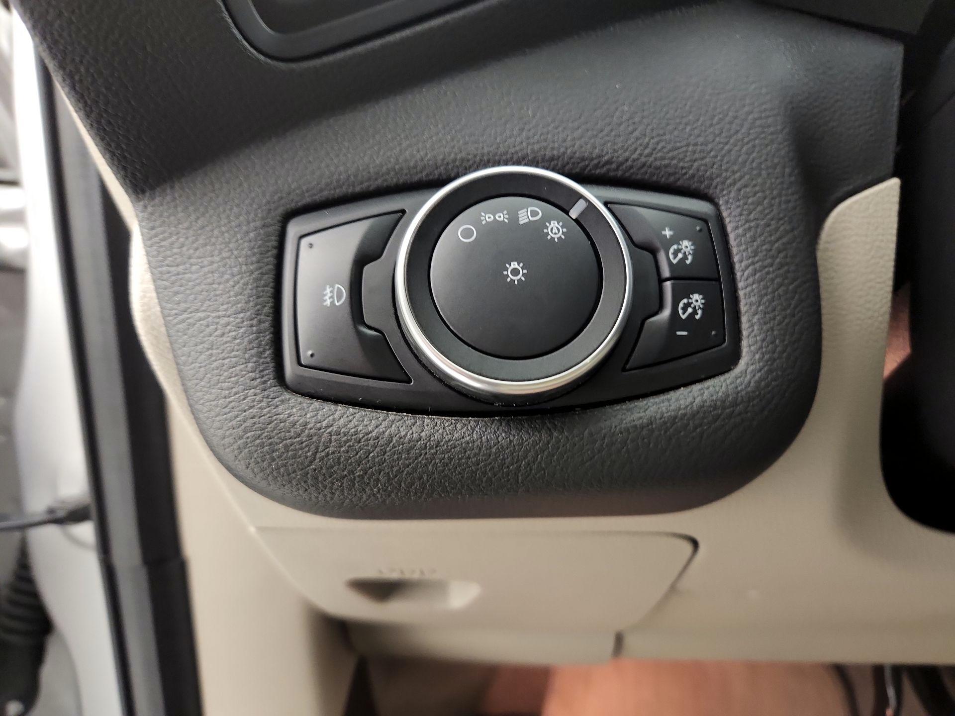 Thumbnail: 2016 Ford Escape - 13