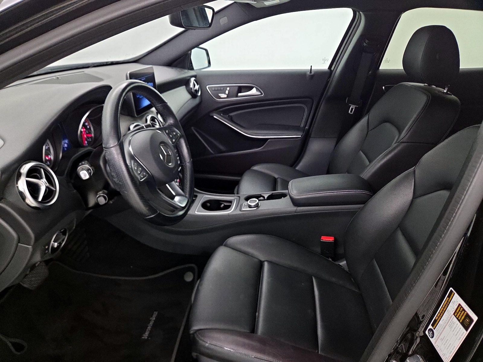 2019 Mercedes-Benz GLA-Class GLA250 - Photo 12