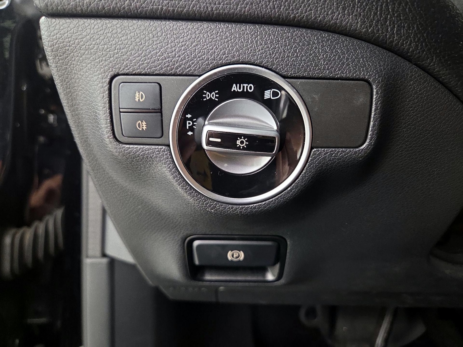 2019 Mercedes-Benz GLA-Class GLA250 - Photo 14