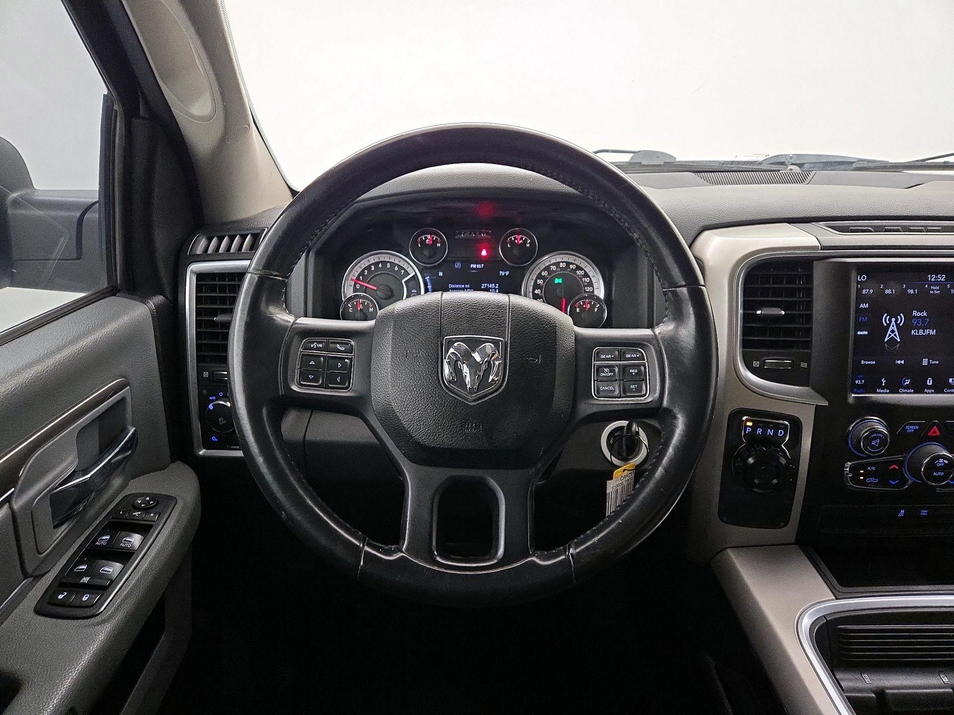 Thumbnail: 2019 RAM 1500 Classic - 10