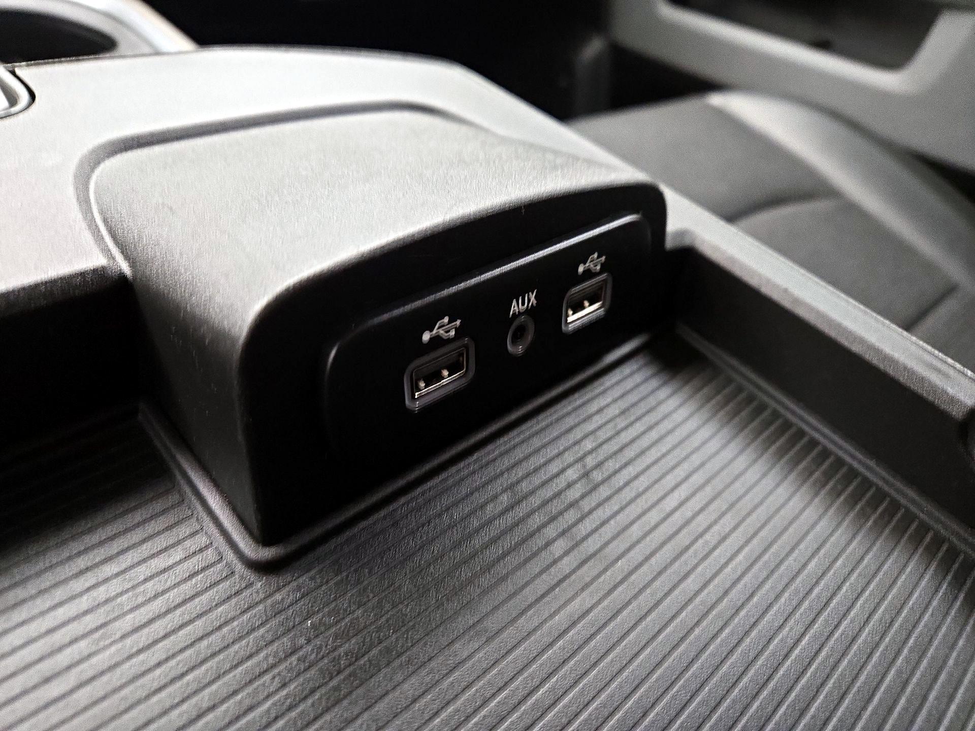 Thumbnail: 2019 RAM 1500 Classic - 18