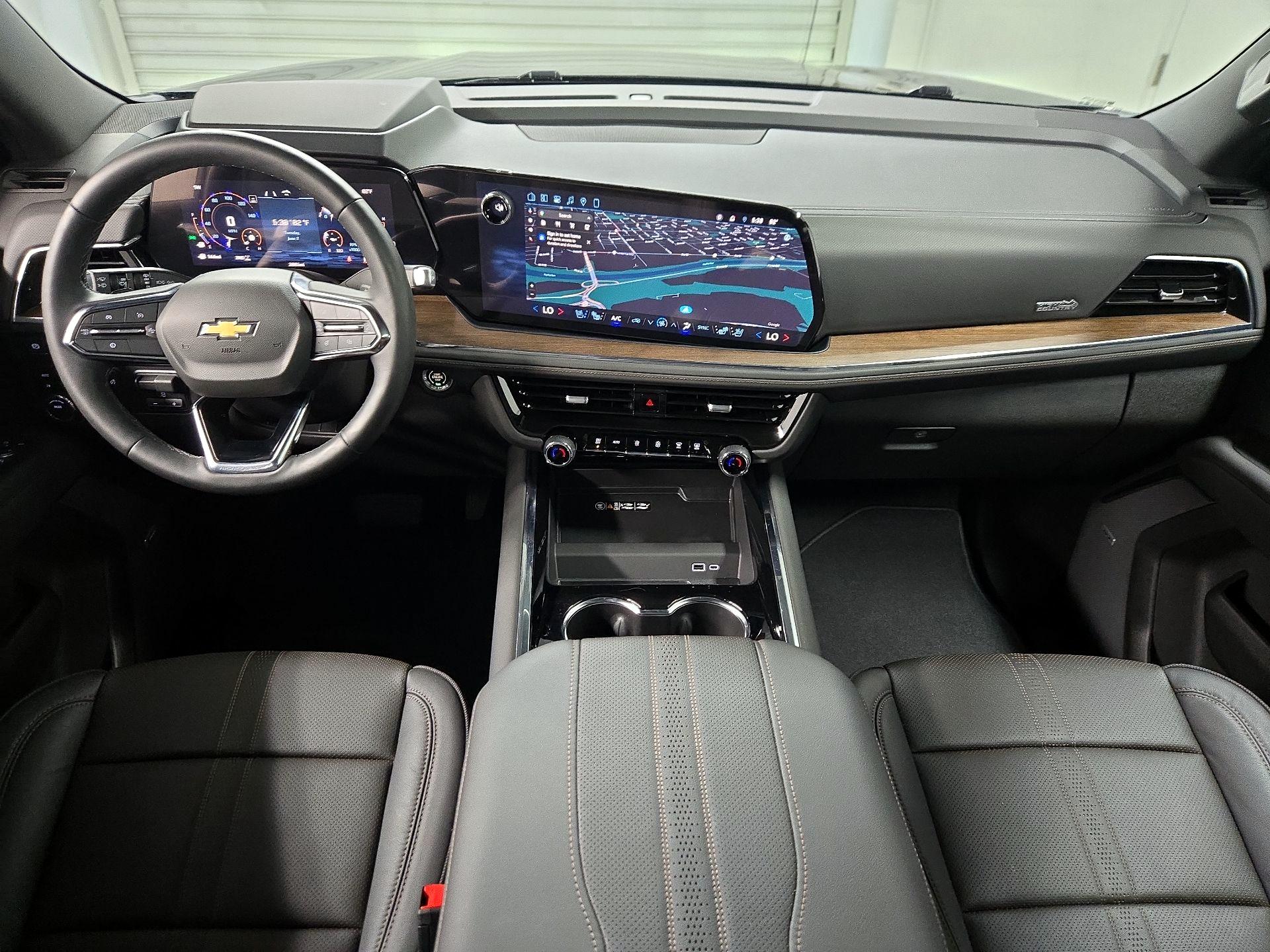 Thumbnail: 2025 Chevrolet Suburban - 9