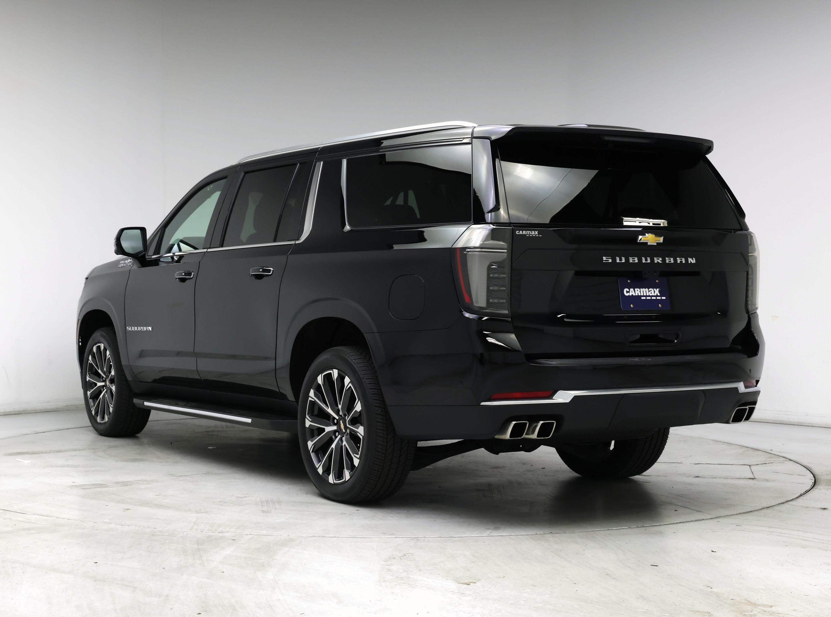 Thumbnail: 2025 Chevrolet Suburban - 2