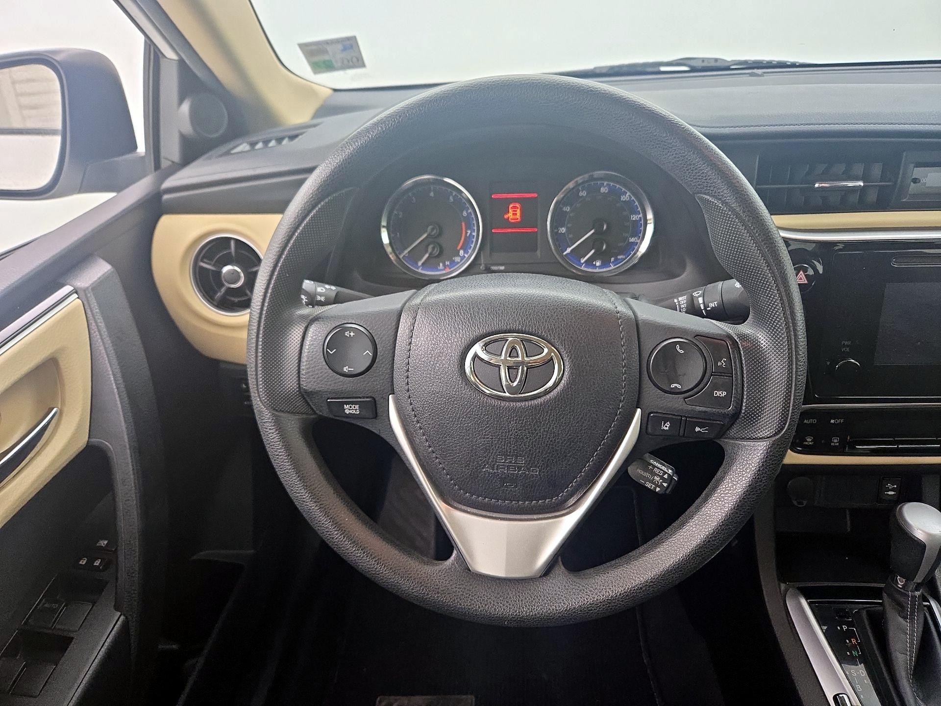 Thumbnail: 2017 Toyota Corolla - 10