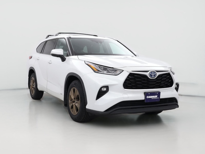 2022 Toyota Highlander XLE Bronze