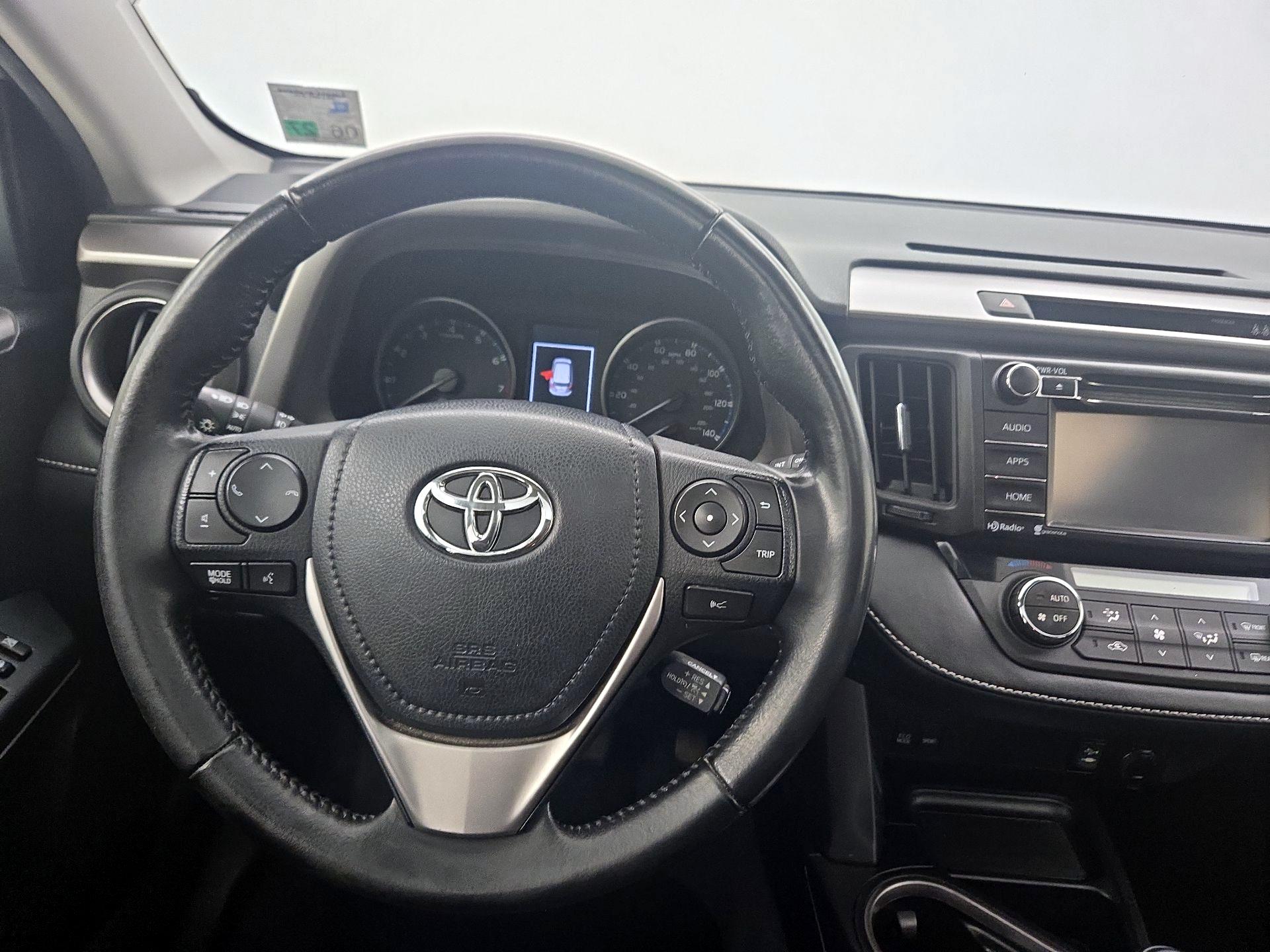 Thumbnail: 2017 Toyota RAV4 - 10