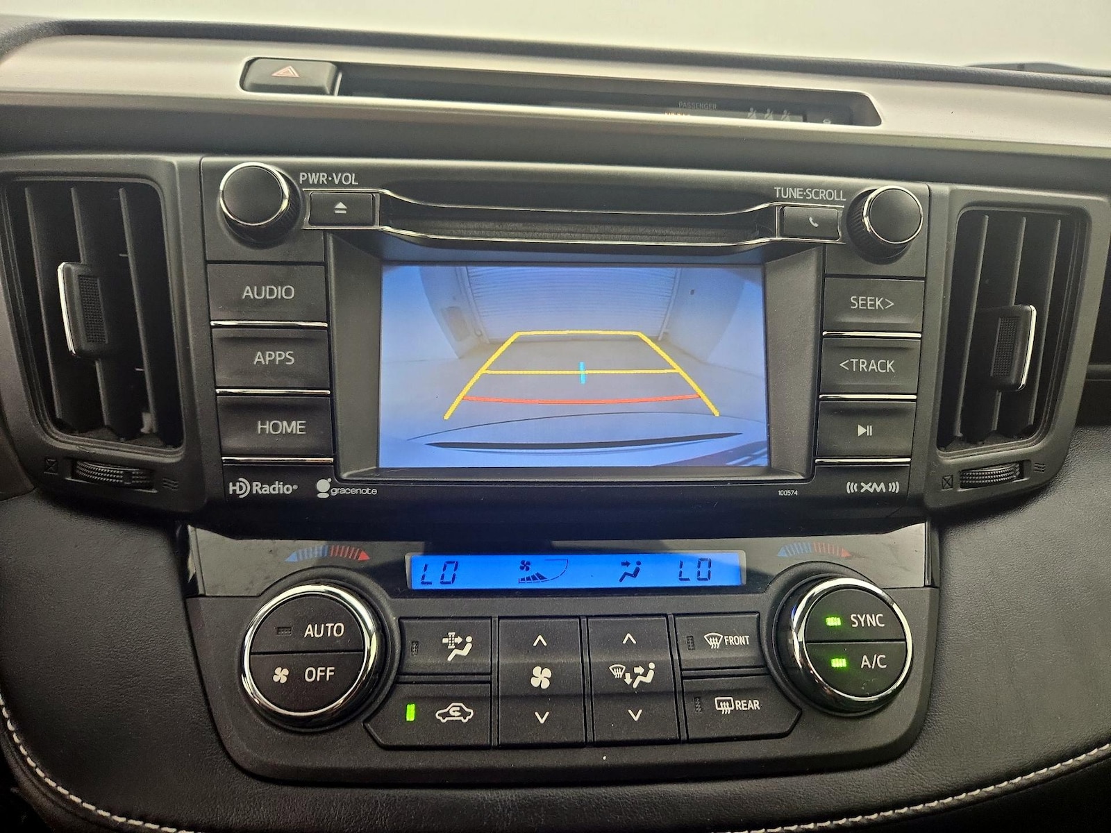 2017 Toyota RAV4 XLE - Photo 15