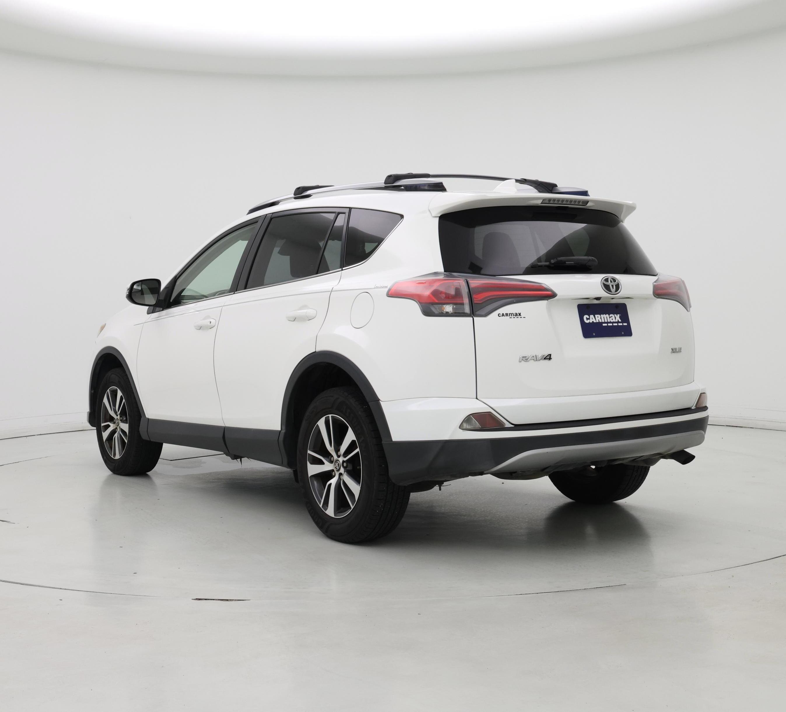 Thumbnail: 2017 Toyota RAV4 - 2