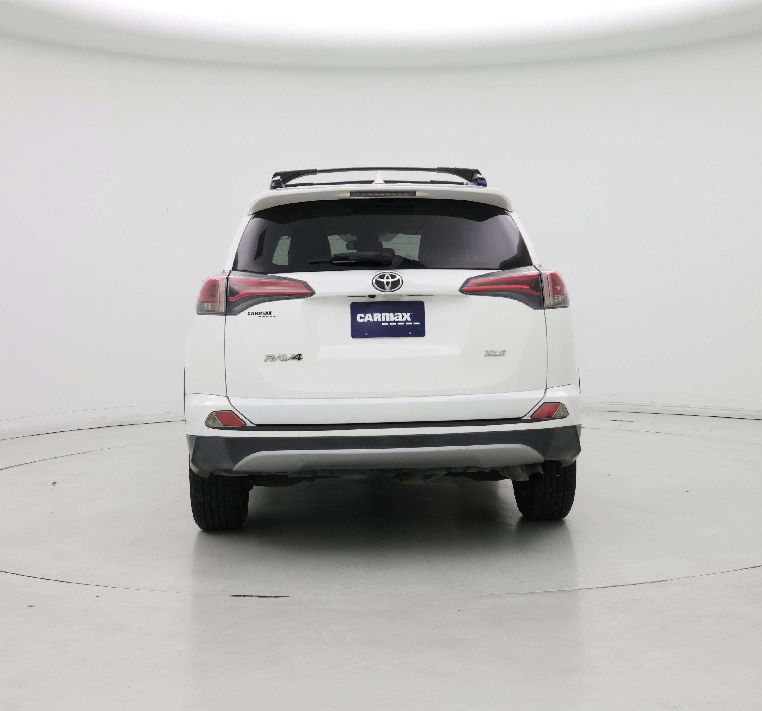 Thumbnail: 2017 Toyota RAV4 - 6