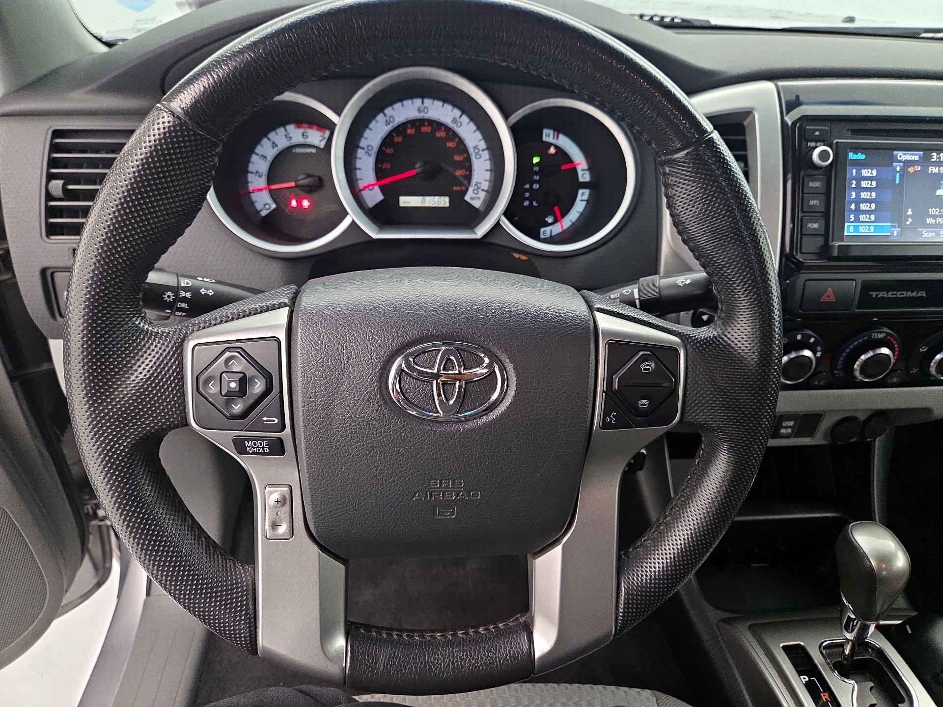 Thumbnail: 2015 Toyota Tacoma - 10