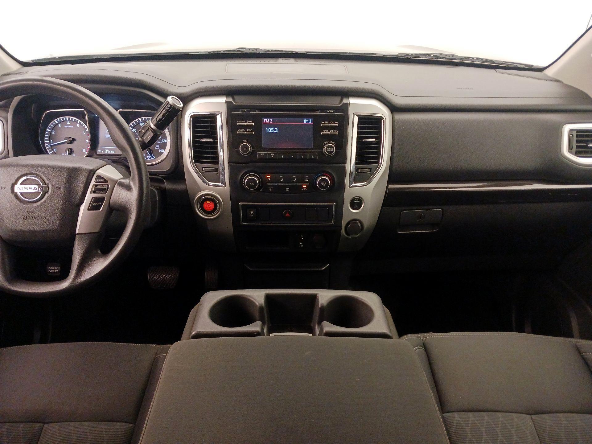 Thumbnail: 2017 Nissan Titan - 9
