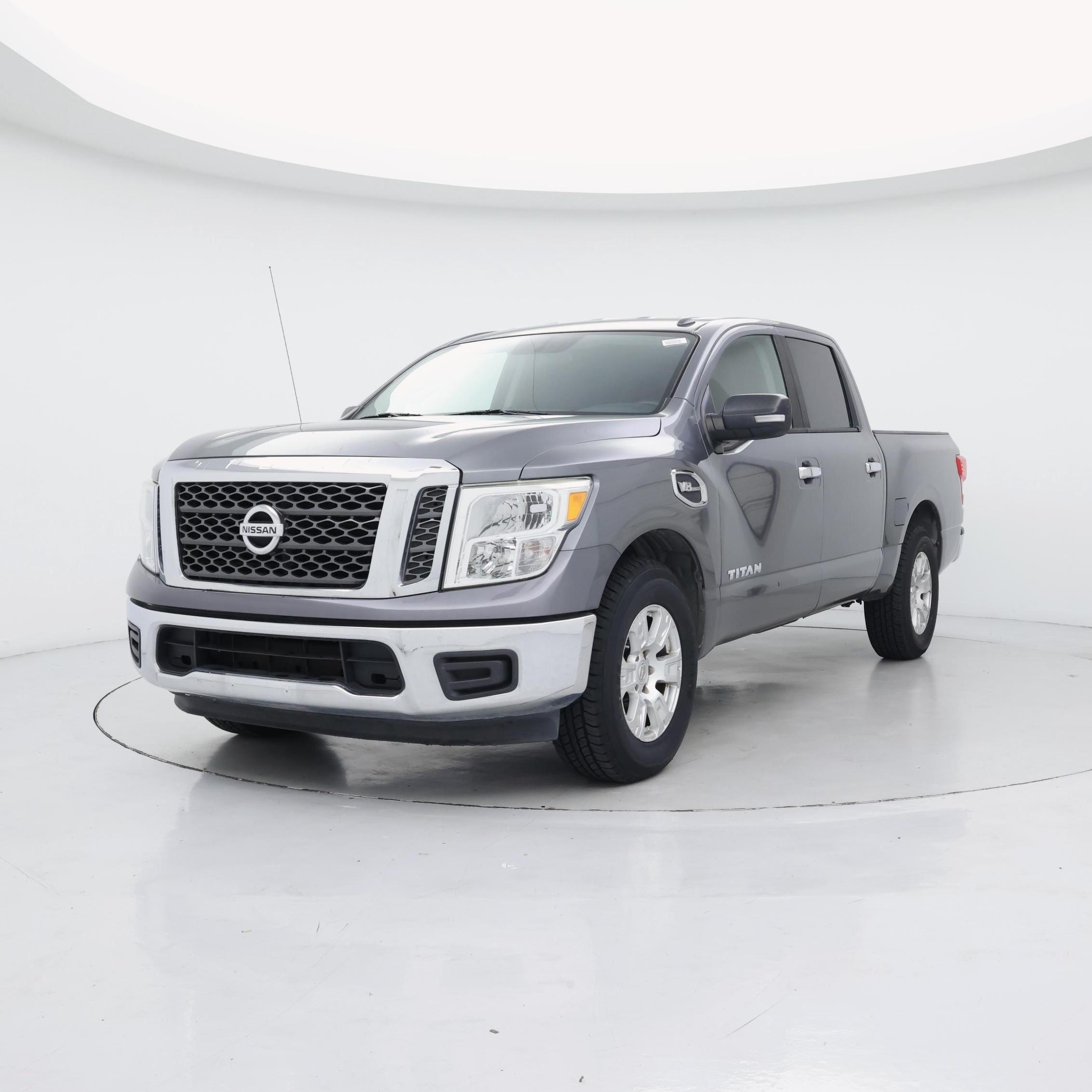 Thumbnail: 2017 Nissan Titan - 4