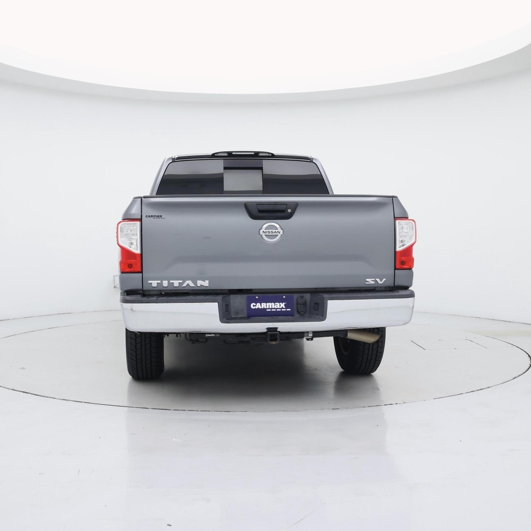 Thumbnail: 2017 Nissan Titan - 6