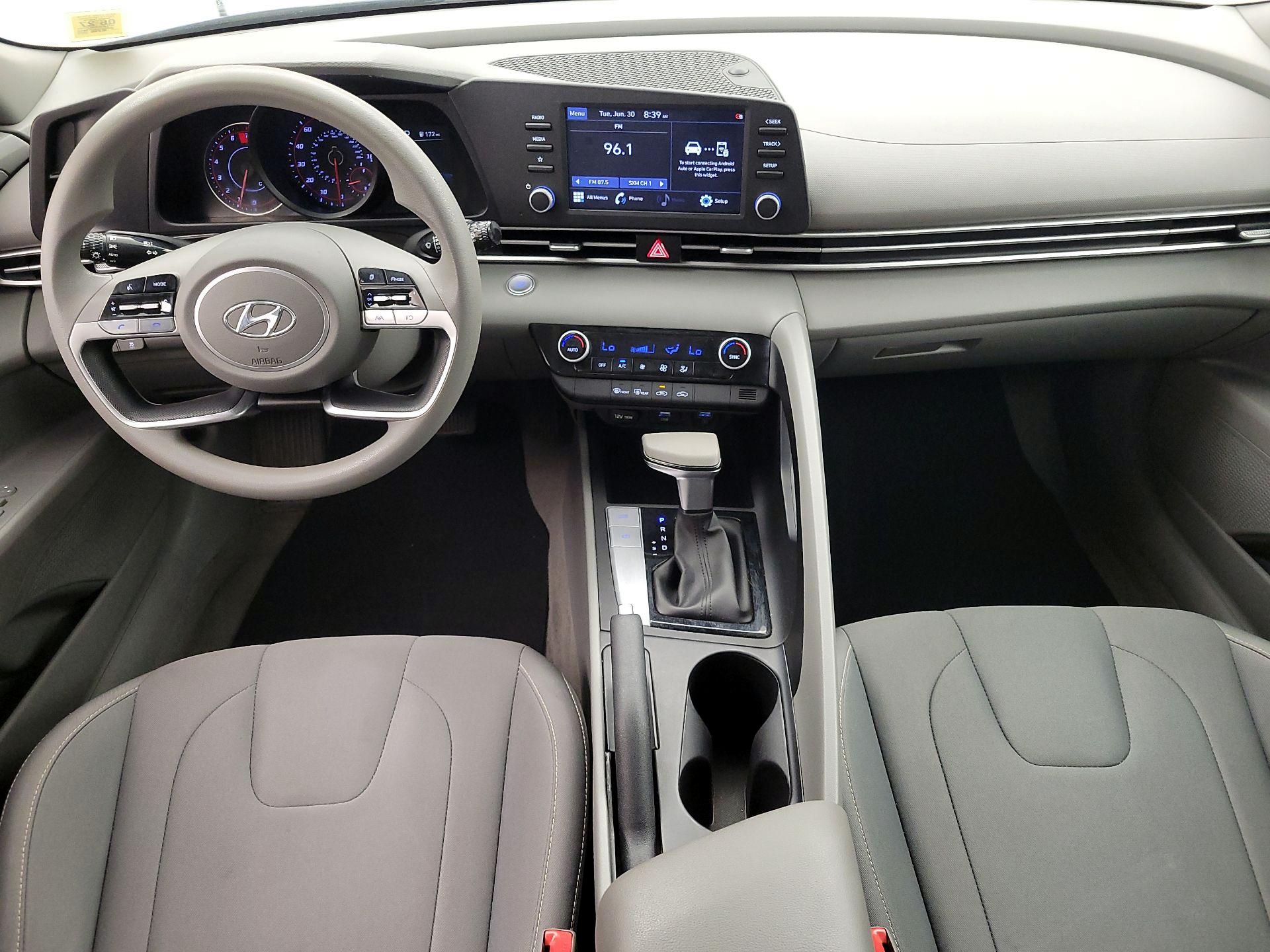 Thumbnail: 2022 Hyundai Elantra - 9