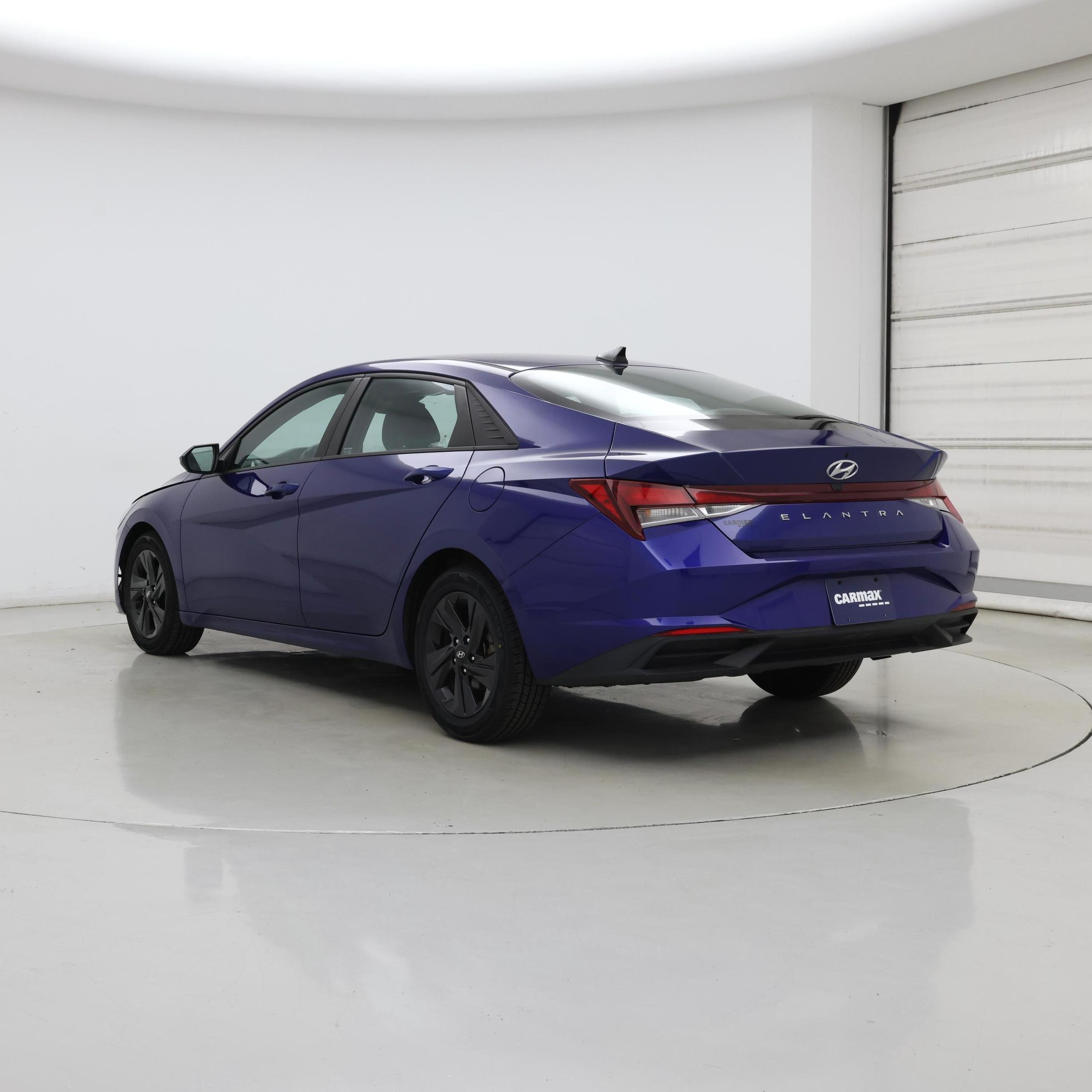 Thumbnail: 2022 Hyundai Elantra - 2