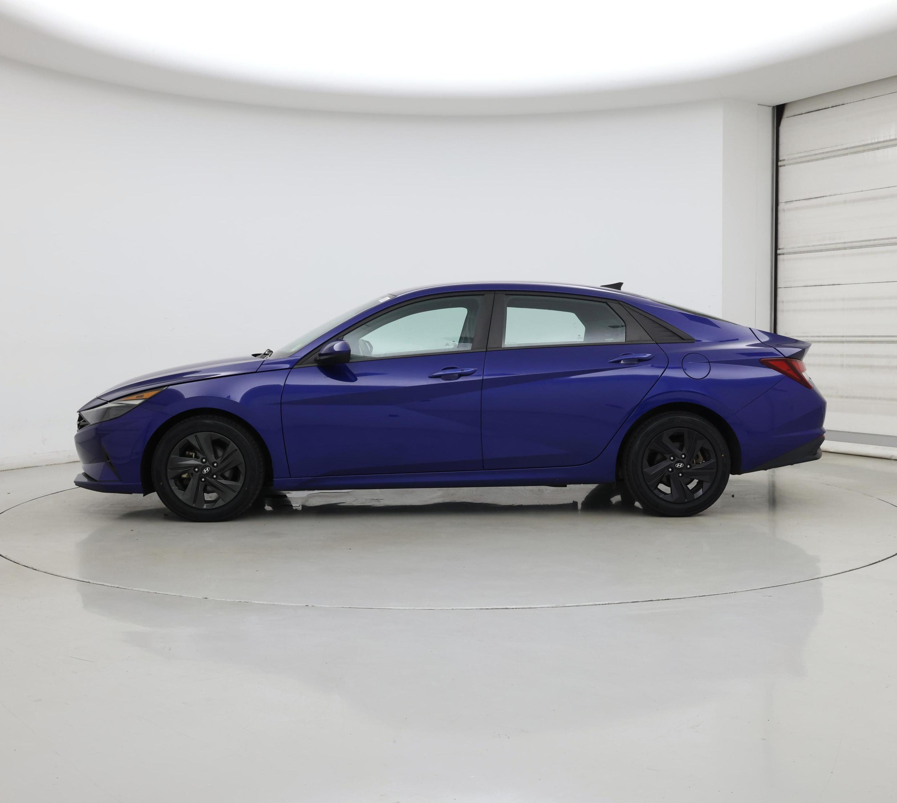 Thumbnail: 2022 Hyundai Elantra - 3