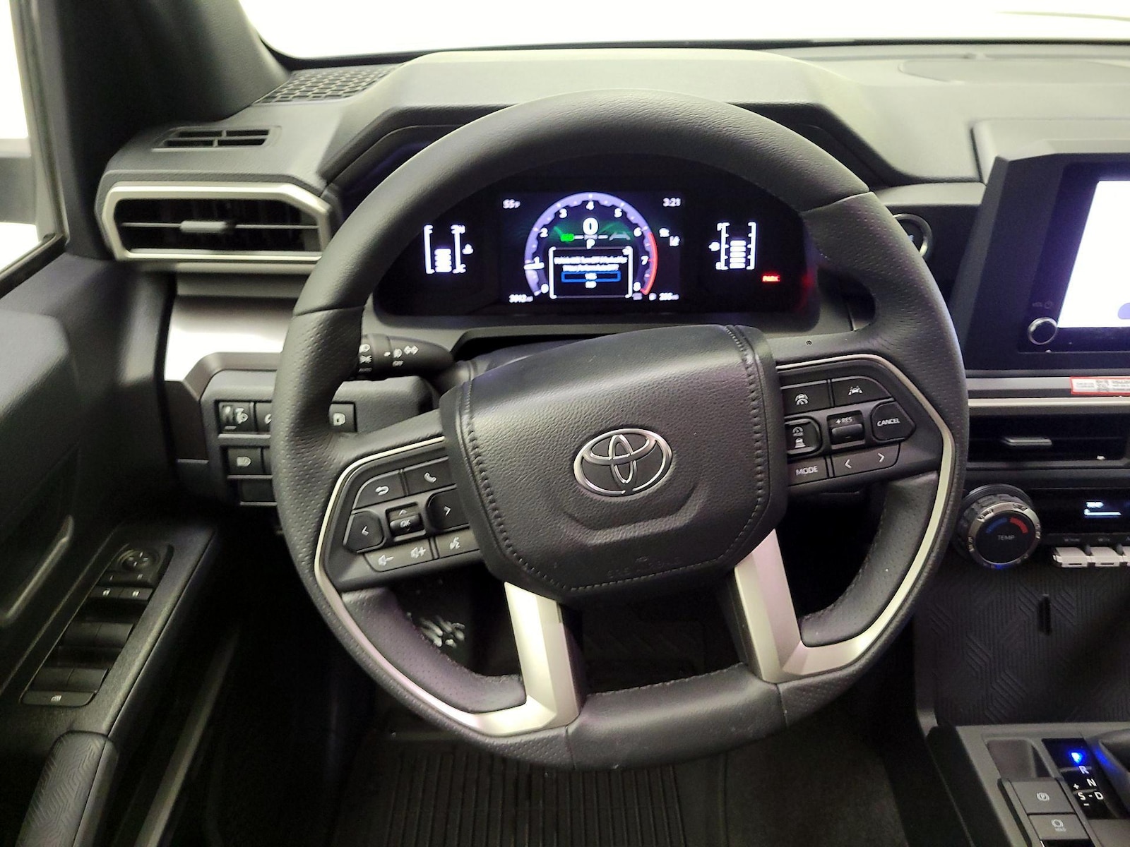 2026 Toyota 4Runner SR5 - Photo 11