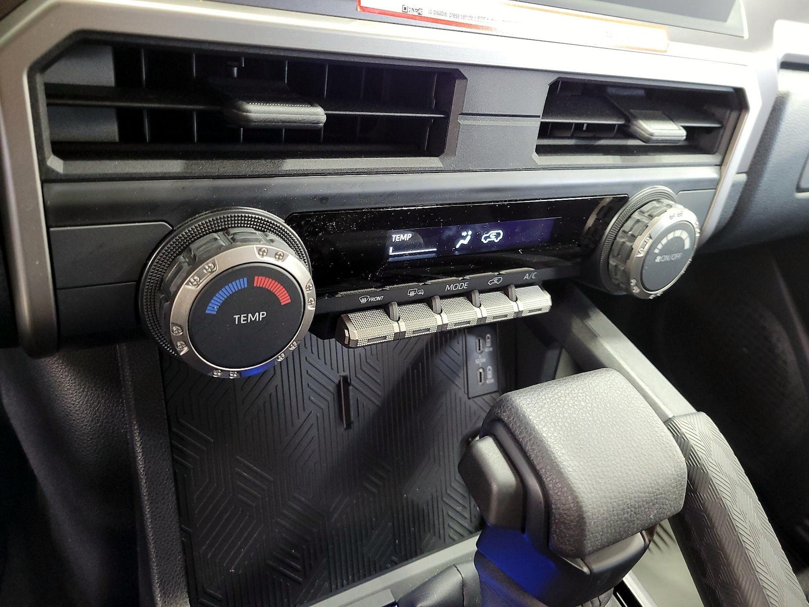 2026 Toyota 4Runner SR5 - Photo 17