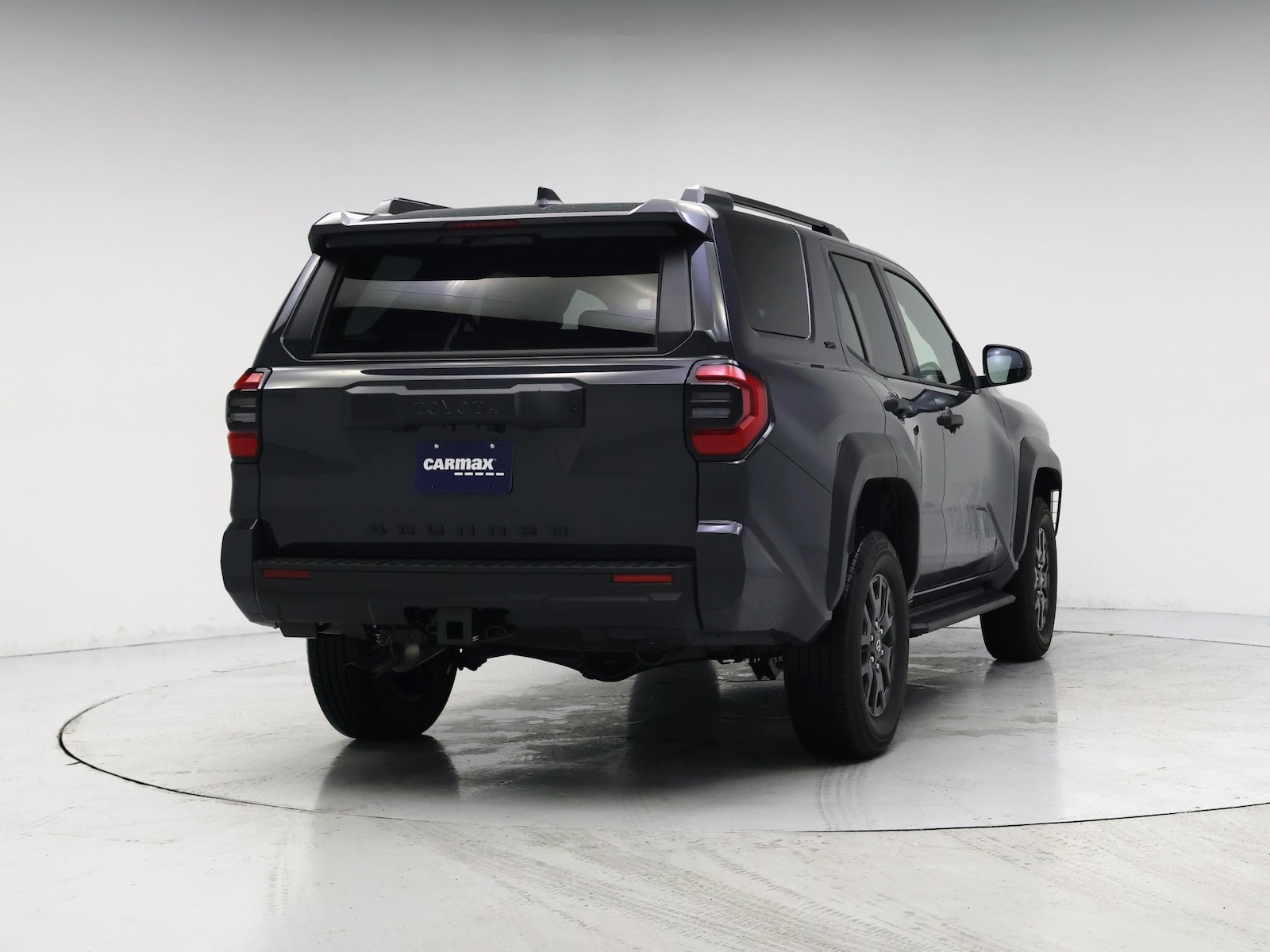 2026 Toyota 4Runner SR5 - Photo 9