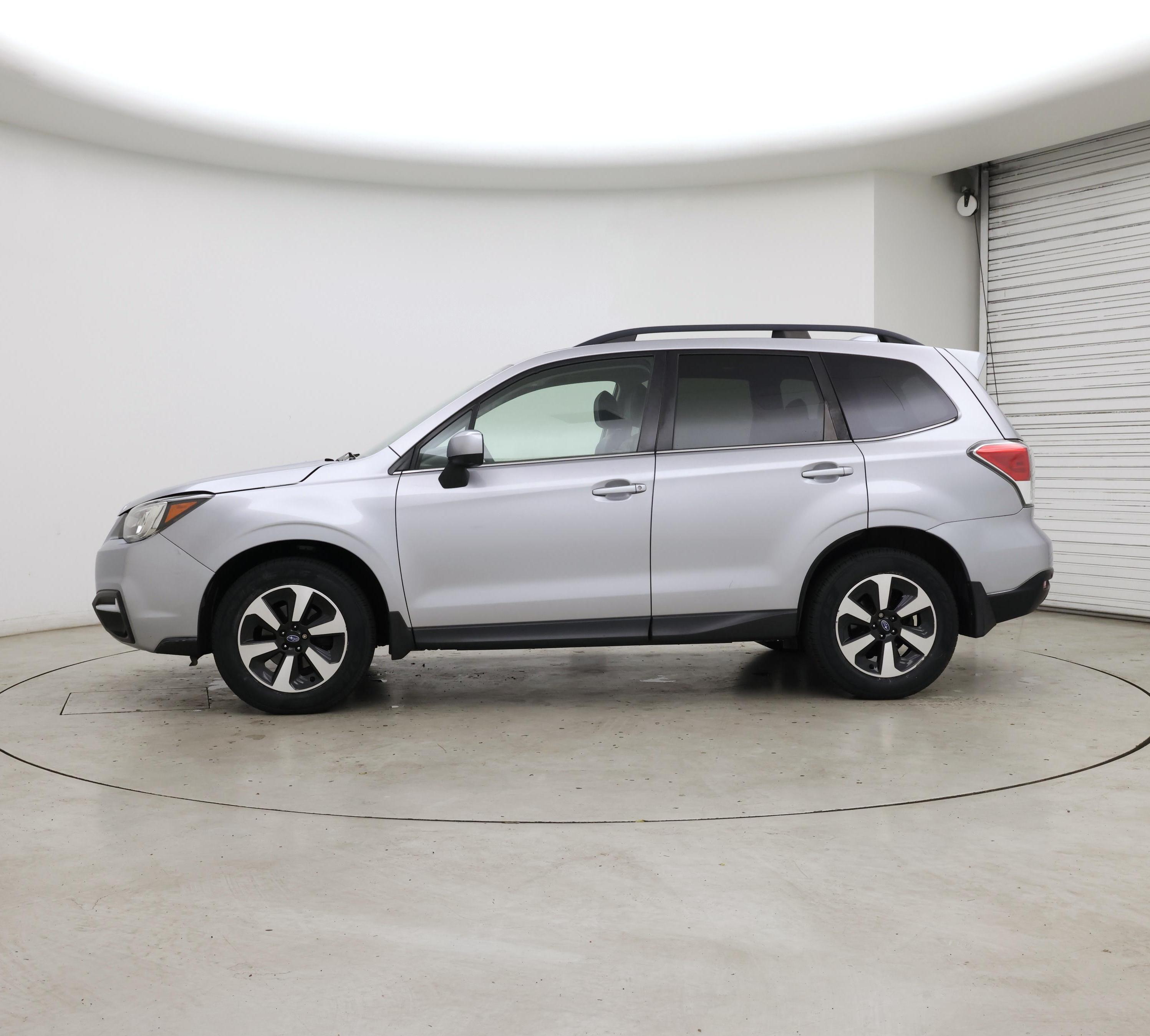 Thumbnail: 2017 Subaru Forester - 3