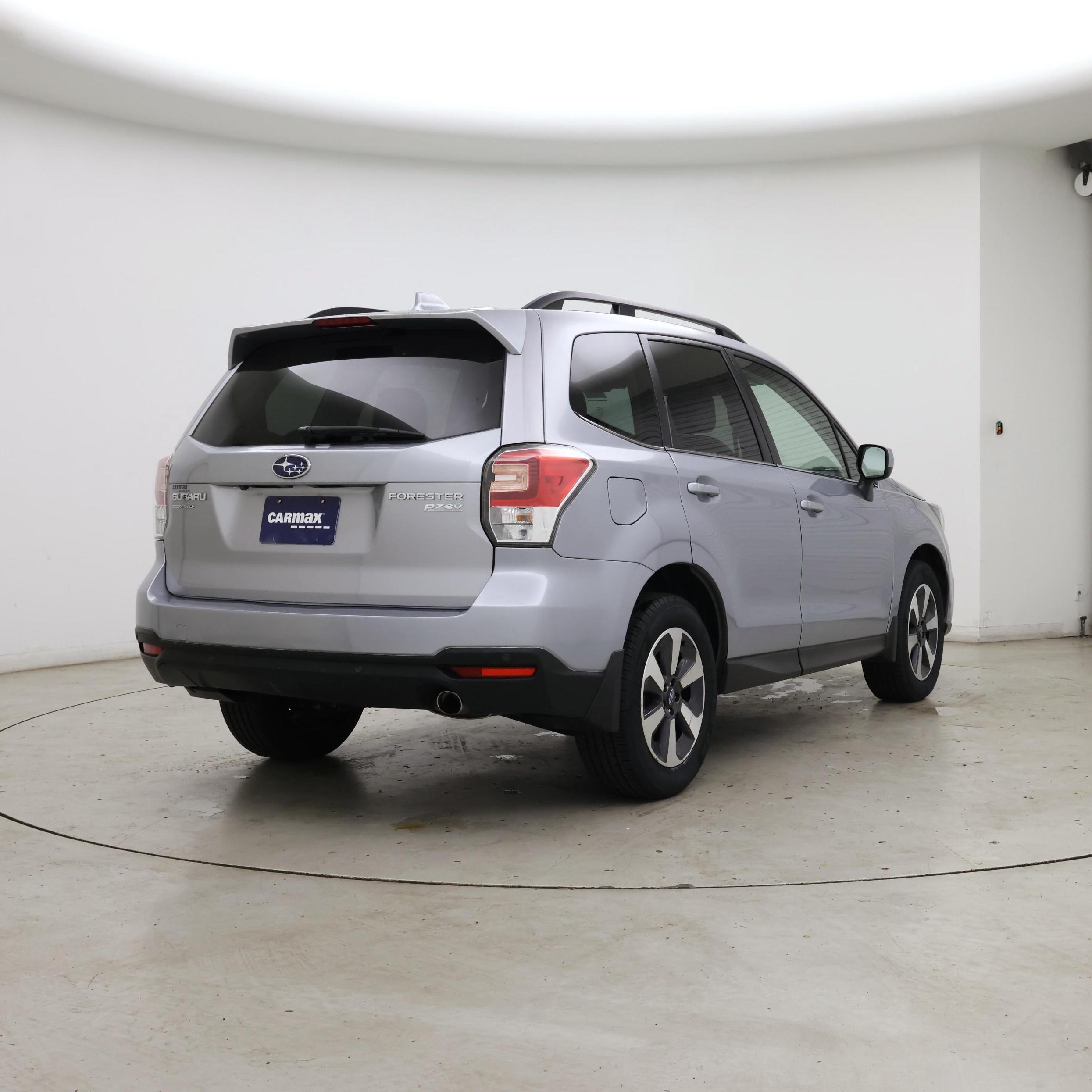 Thumbnail: 2017 Subaru Forester - 8