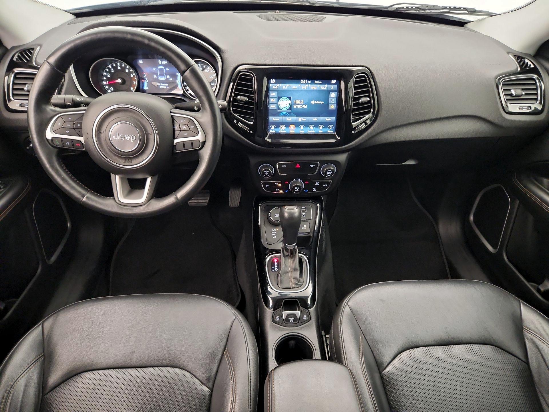 Thumbnail: 2018 Jeep Compass - 9