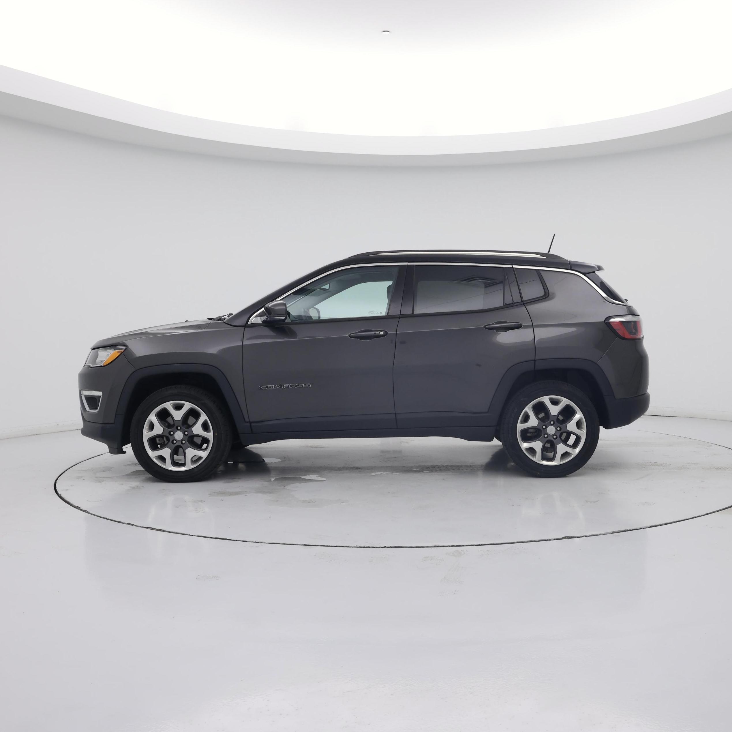 Thumbnail: 2018 Jeep Compass - 3